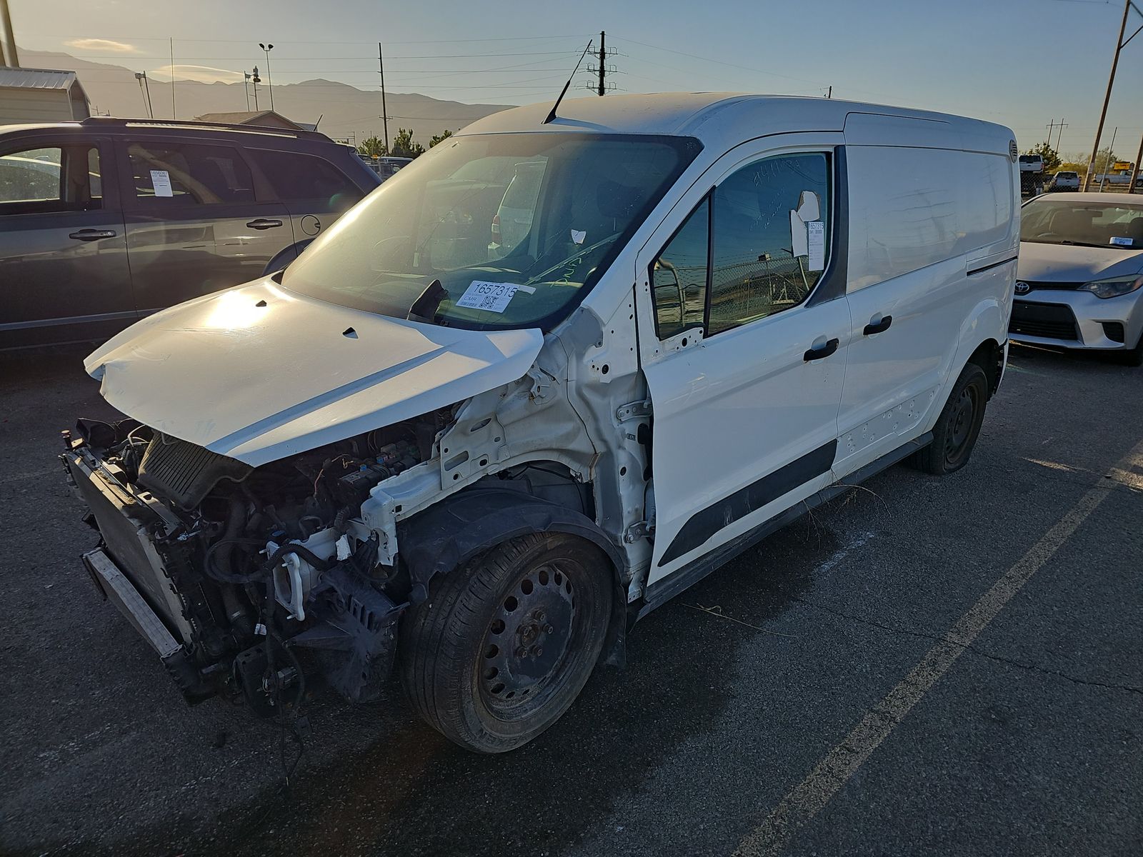 2016 Ford Transit Connect Cargo Van XLT w/Rear Swing-Out Doors 120.6
