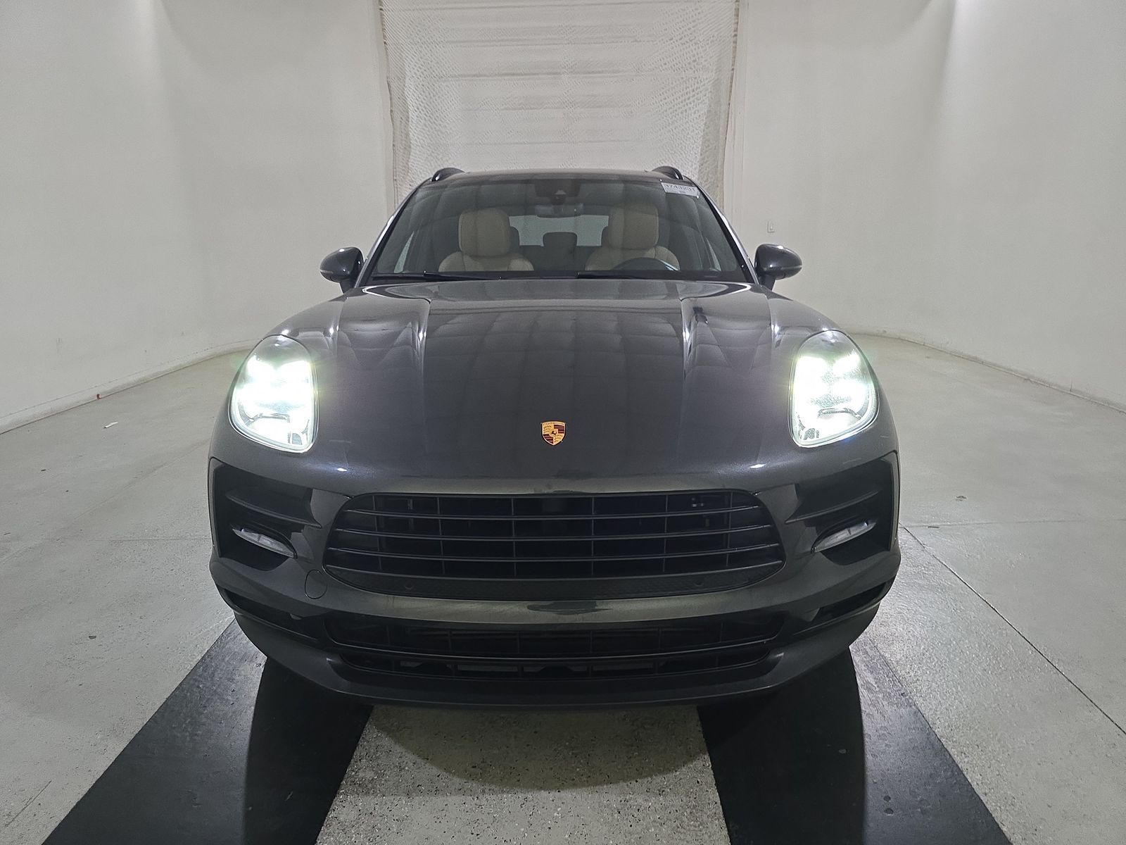 2020 Porsche Macan Base AWD