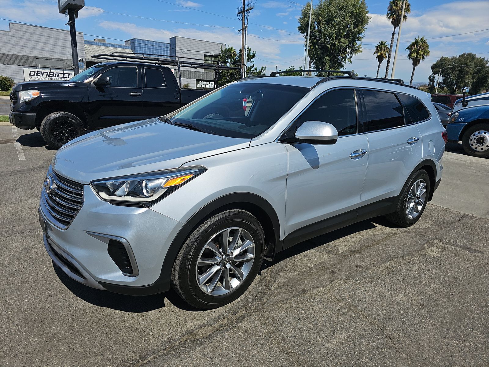 2017 Hyundai Santa Fe SE FWD