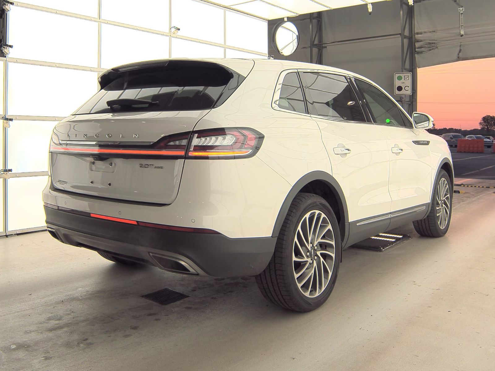 2020 Lincoln Nautilus Reserve AWD