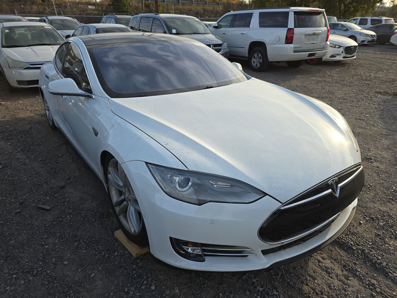 2015 Tesla Model S 85D AWD