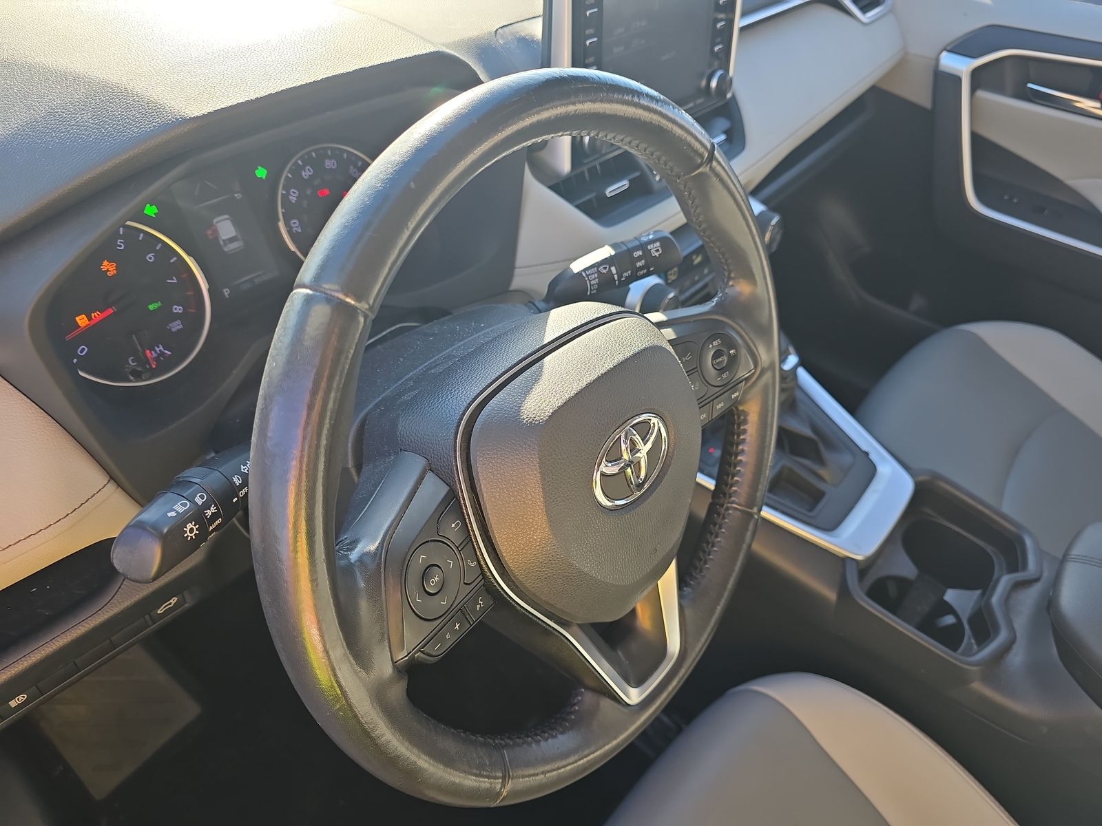 2019 Toyota RAV4 XLE Premium AWD