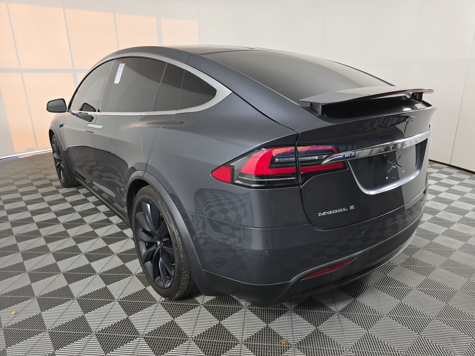 2016 Tesla Model X 75D AWD