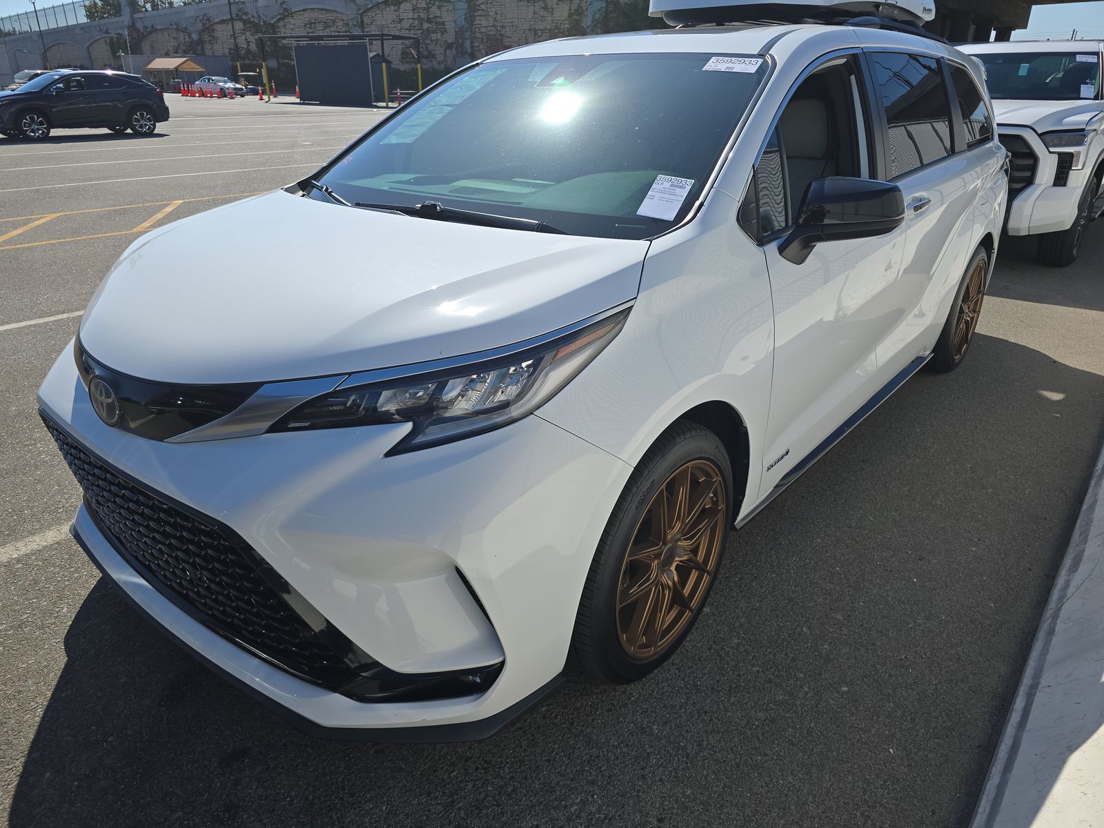 2021 Toyota Sienna XSE 7-Passenger 120.5