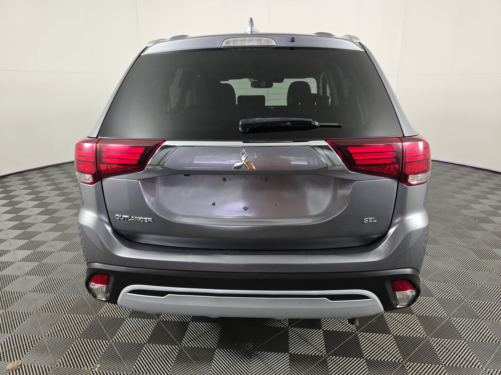 2020 Mitsubishi Outlander SEL FWD