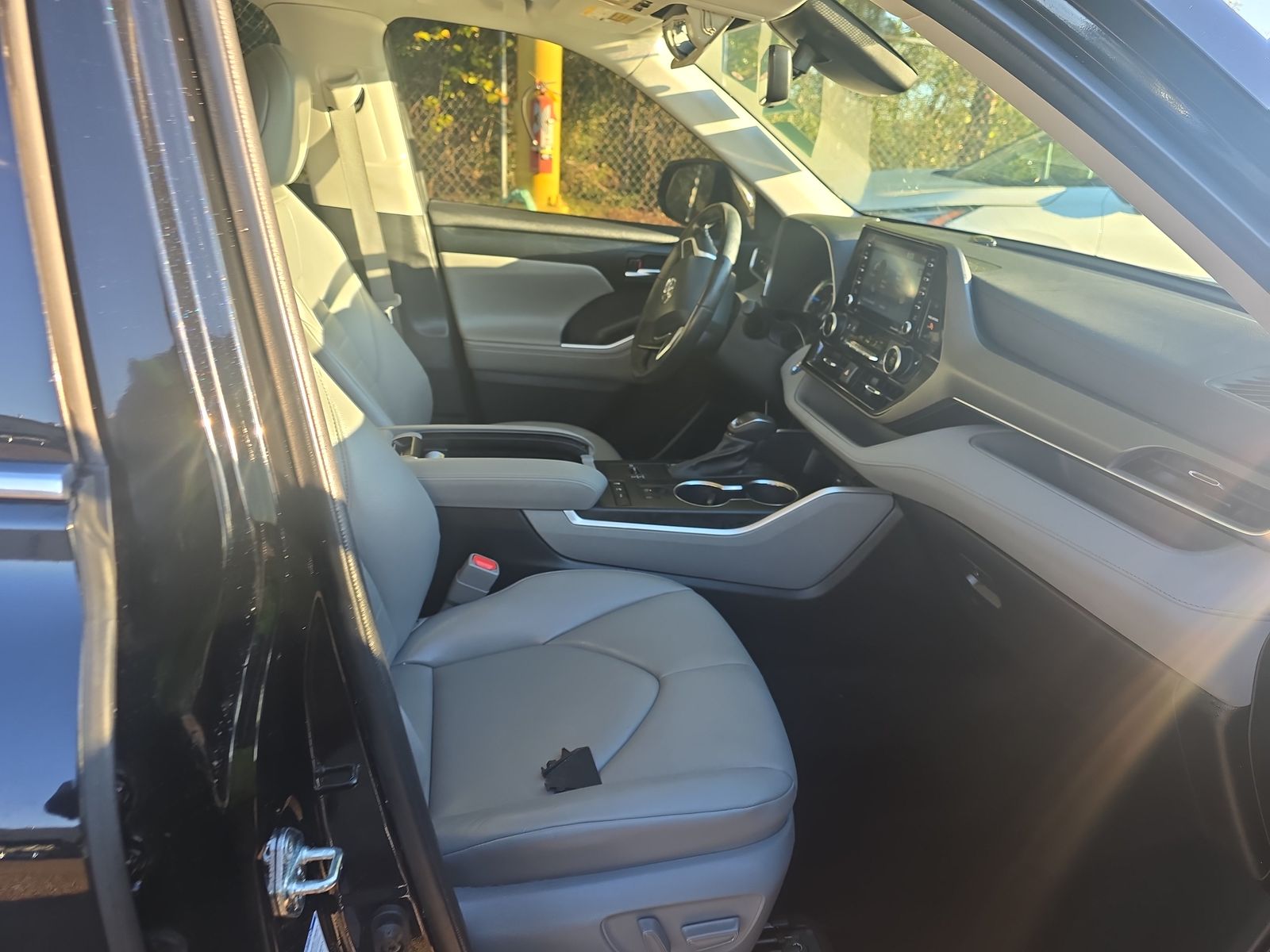 2022 Toyota Highlander Hybrid XLE AWD