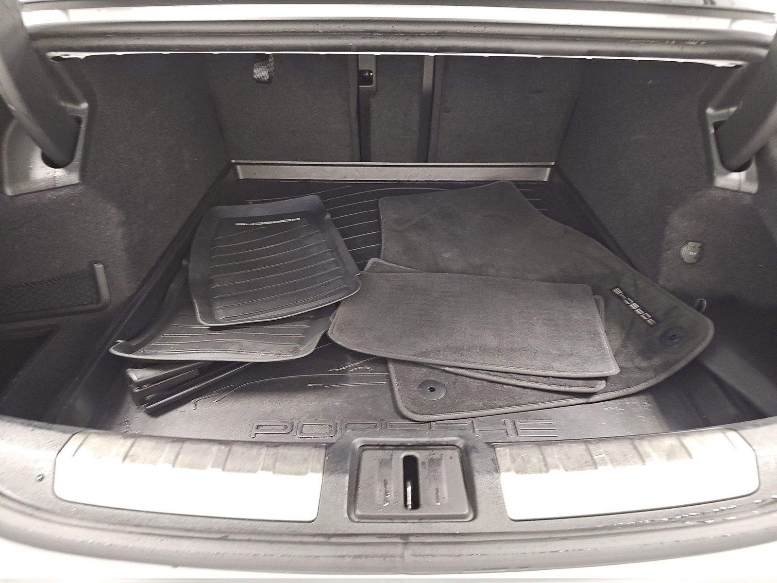 2020 Porsche Taycan 4S AWD