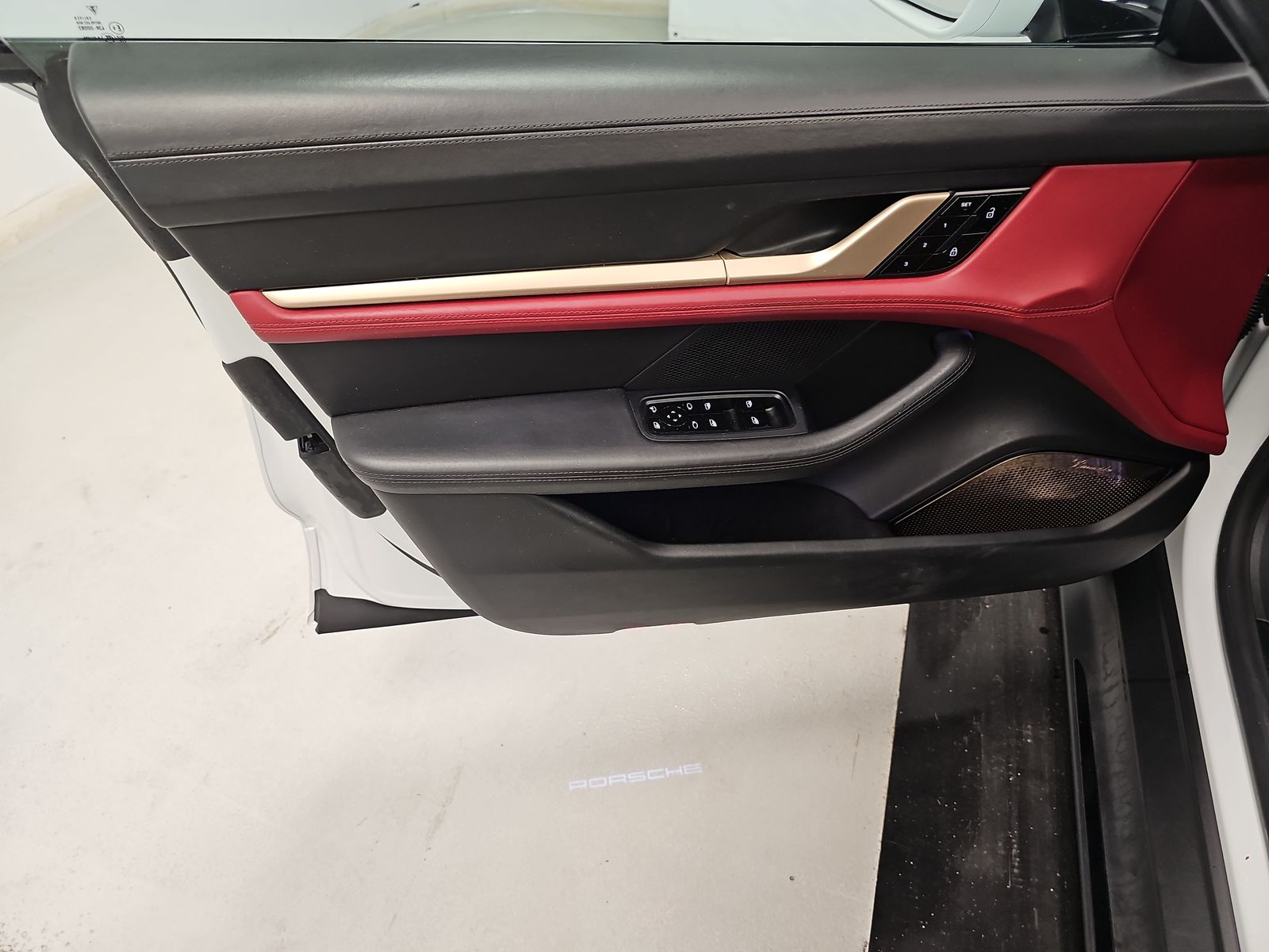 2020 Porsche Taycan 4S AWD