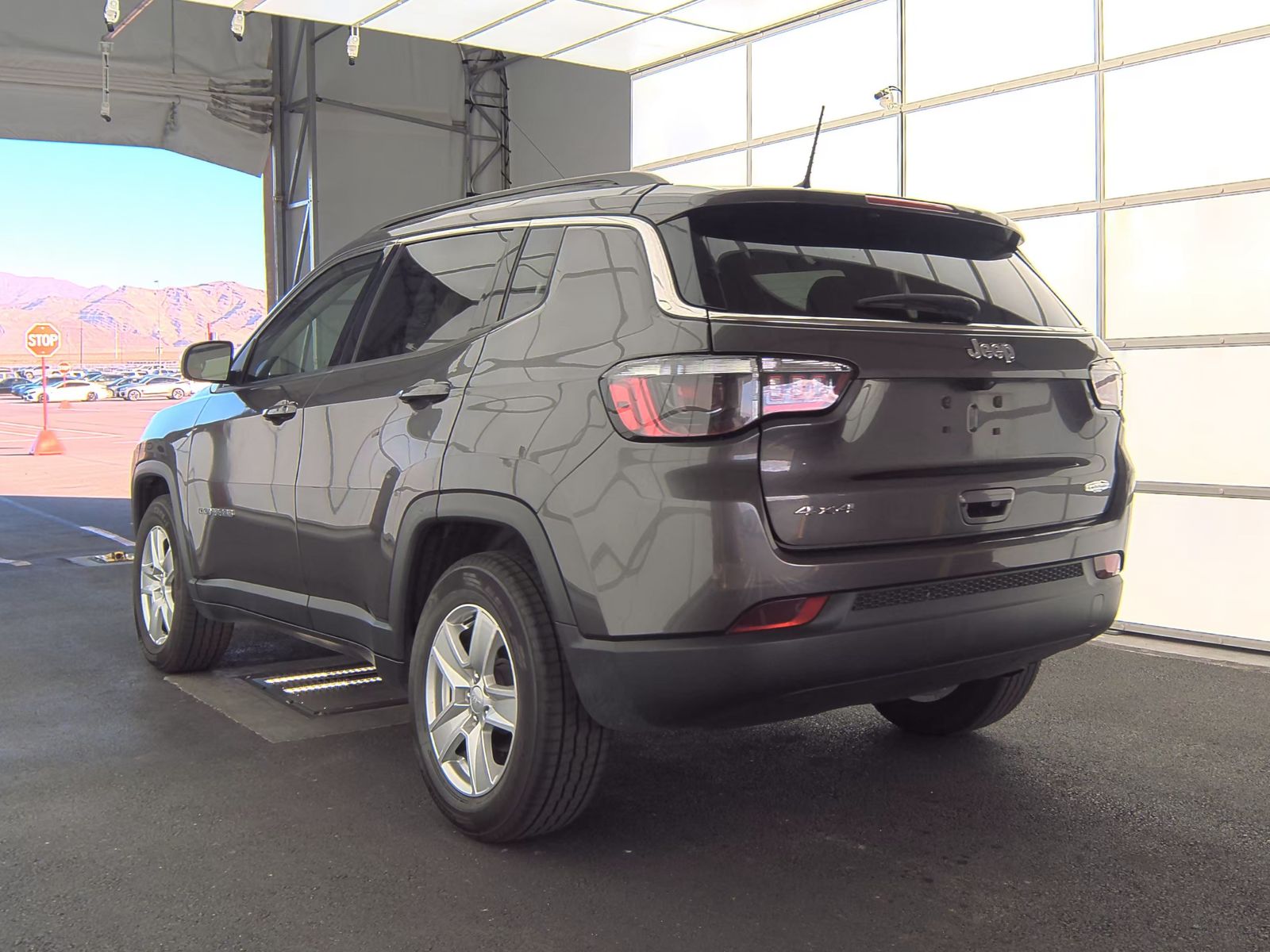 2022 Jeep Compass Latitude AWD