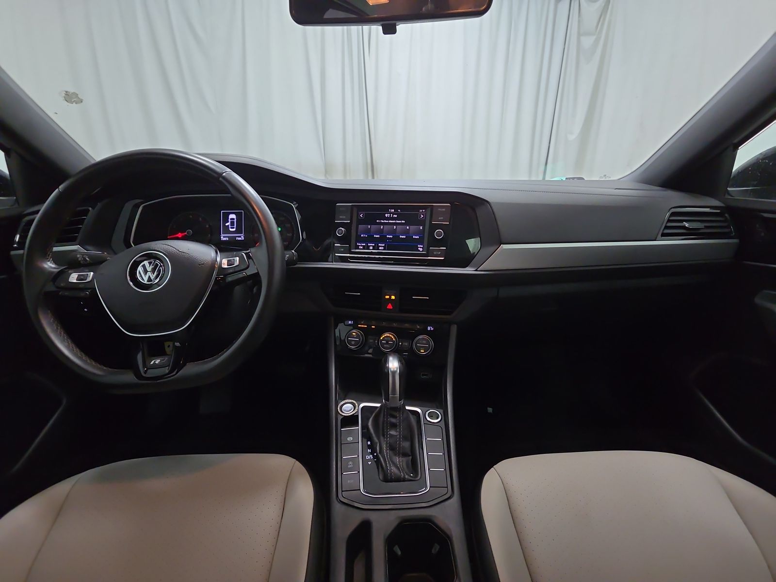 2019 Volkswagen Jetta 1.4T R-Line FWD