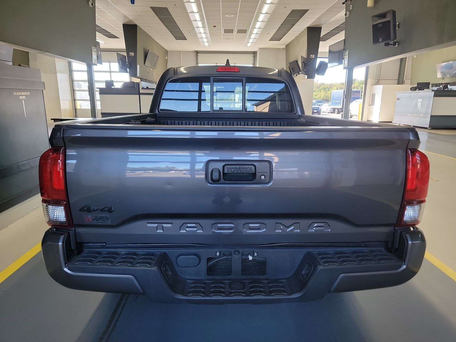 2021 Toyota Tacoma SR AWD