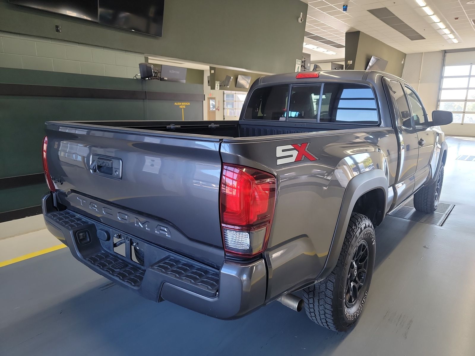 2021 Toyota Tacoma SR AWD