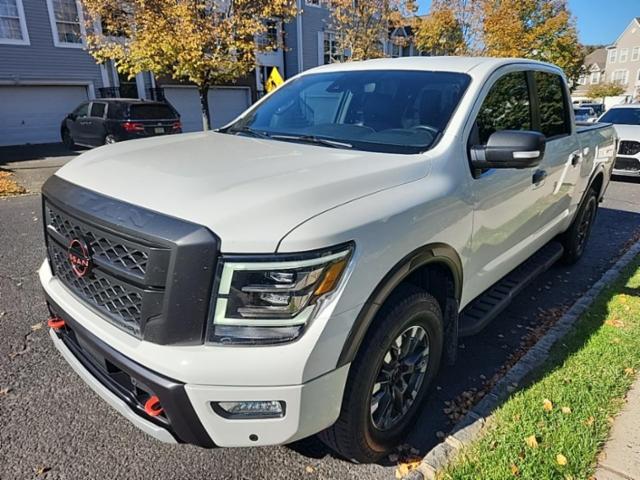 2023 Nissan TITAN PRO-4X Crew Cab Extra Short Bed