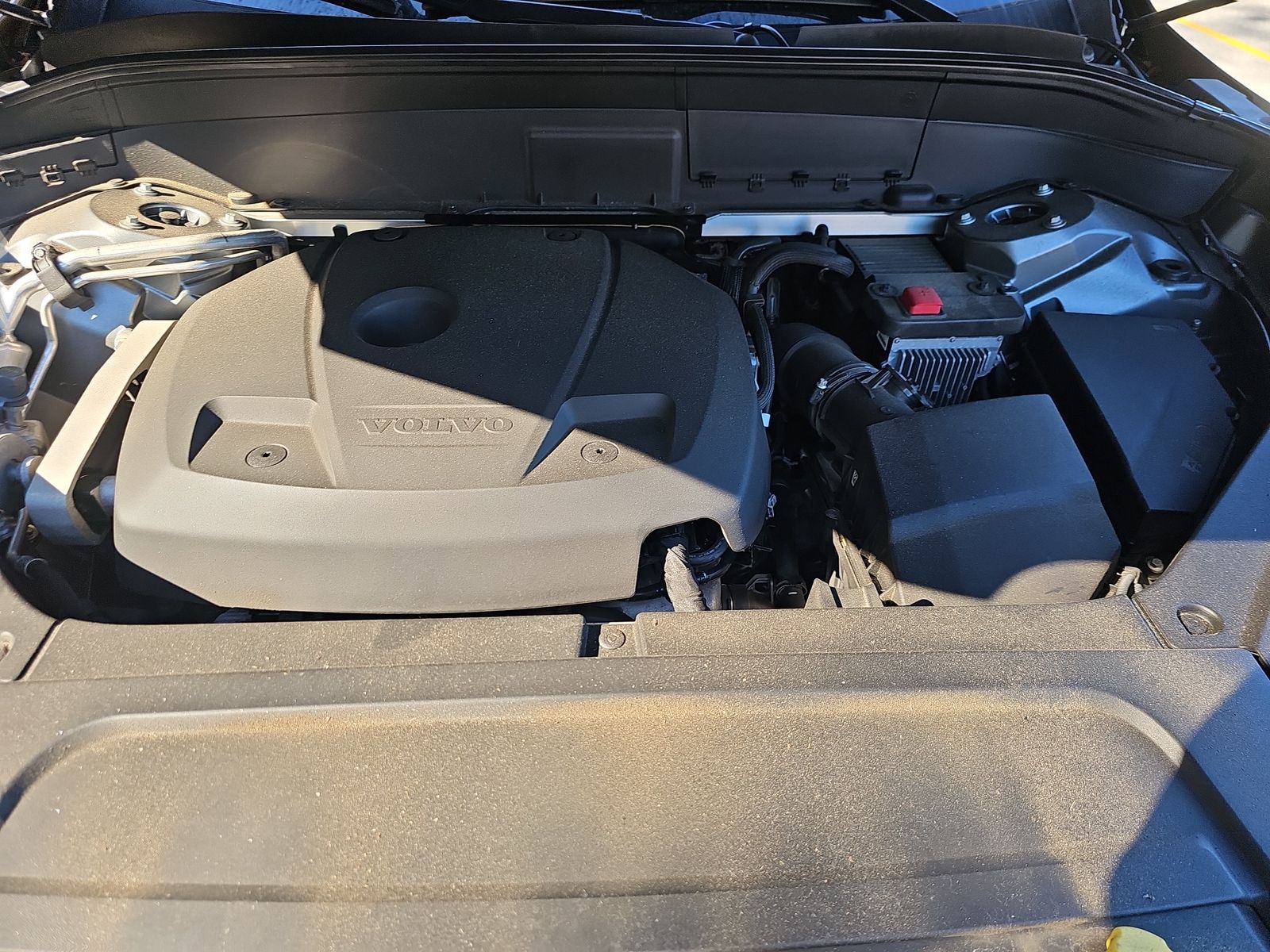 2020 Volvo XC90 T5 Momentum AWD