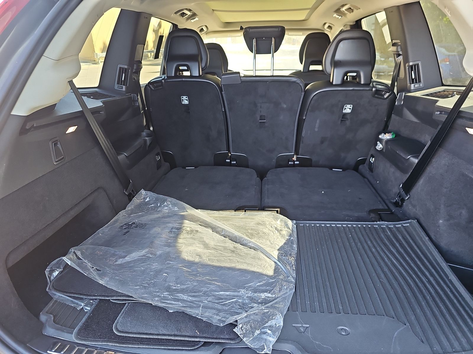 2020 Volvo XC90 T5 Momentum AWD