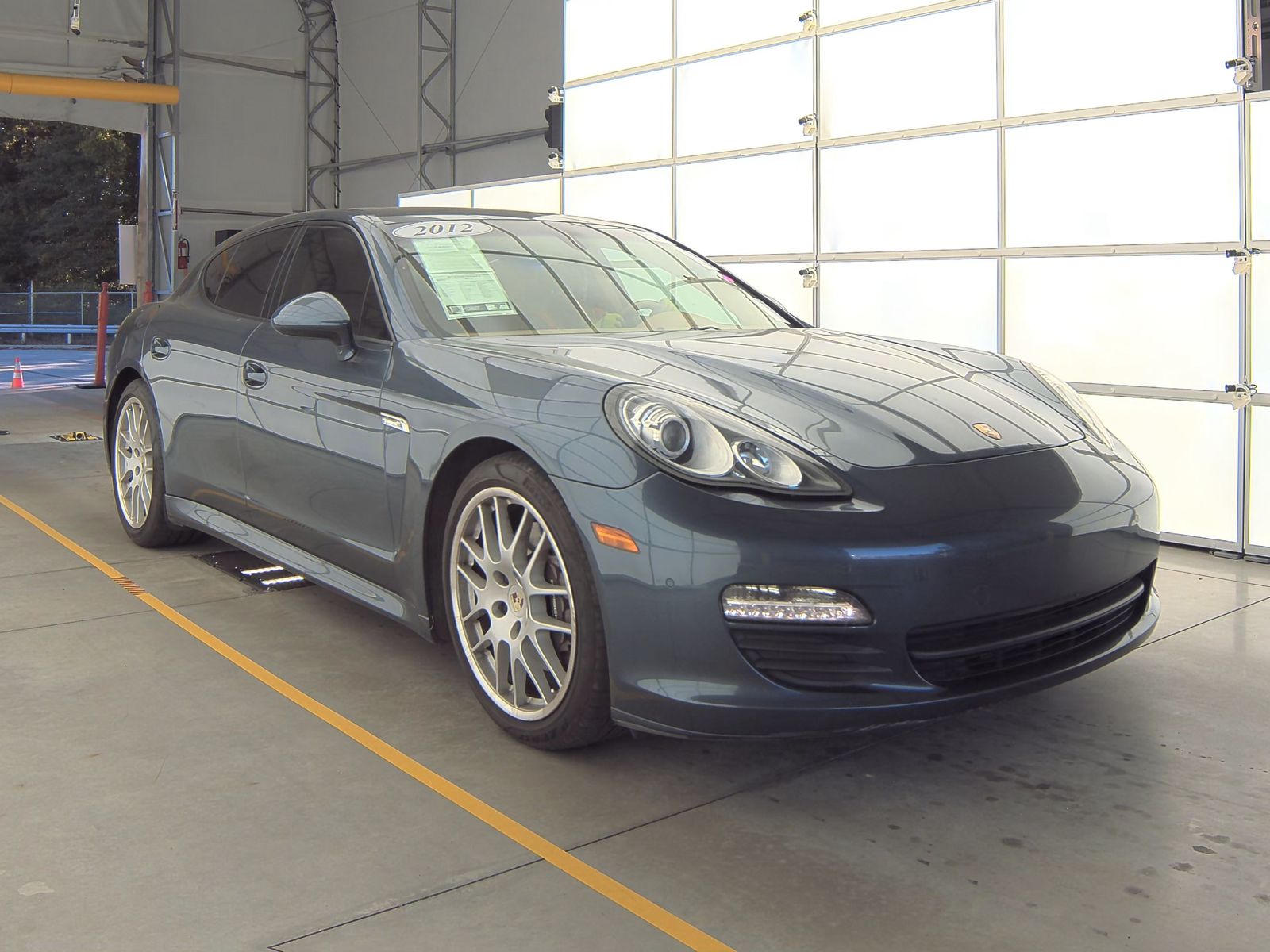 2012 Porsche Panamera Base RWD