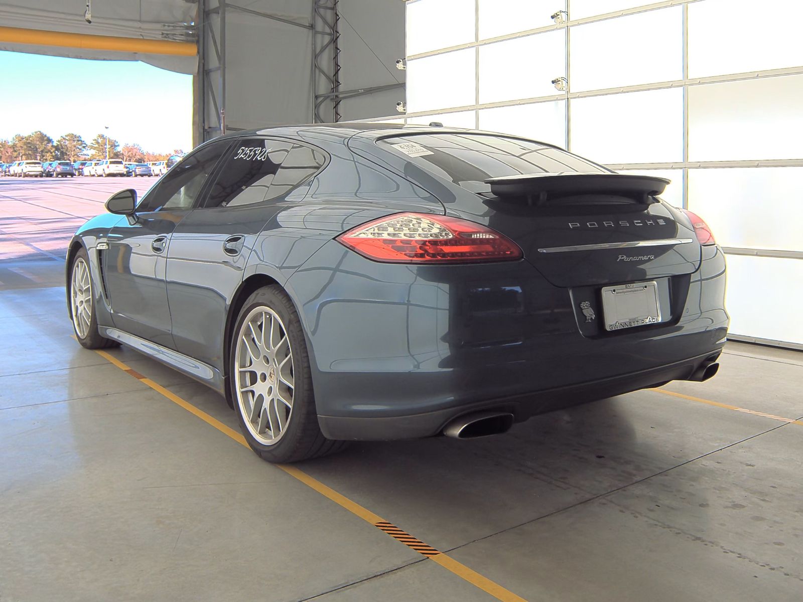 2012 Porsche Panamera Base RWD