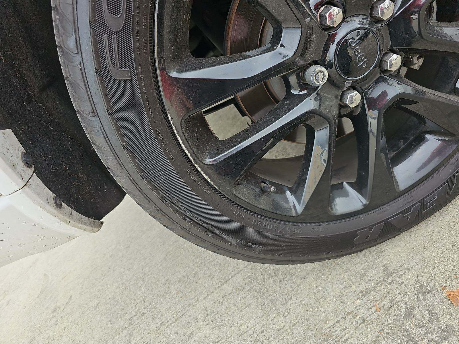 2021 Jeep Grand Cherokee Laredo X RWD