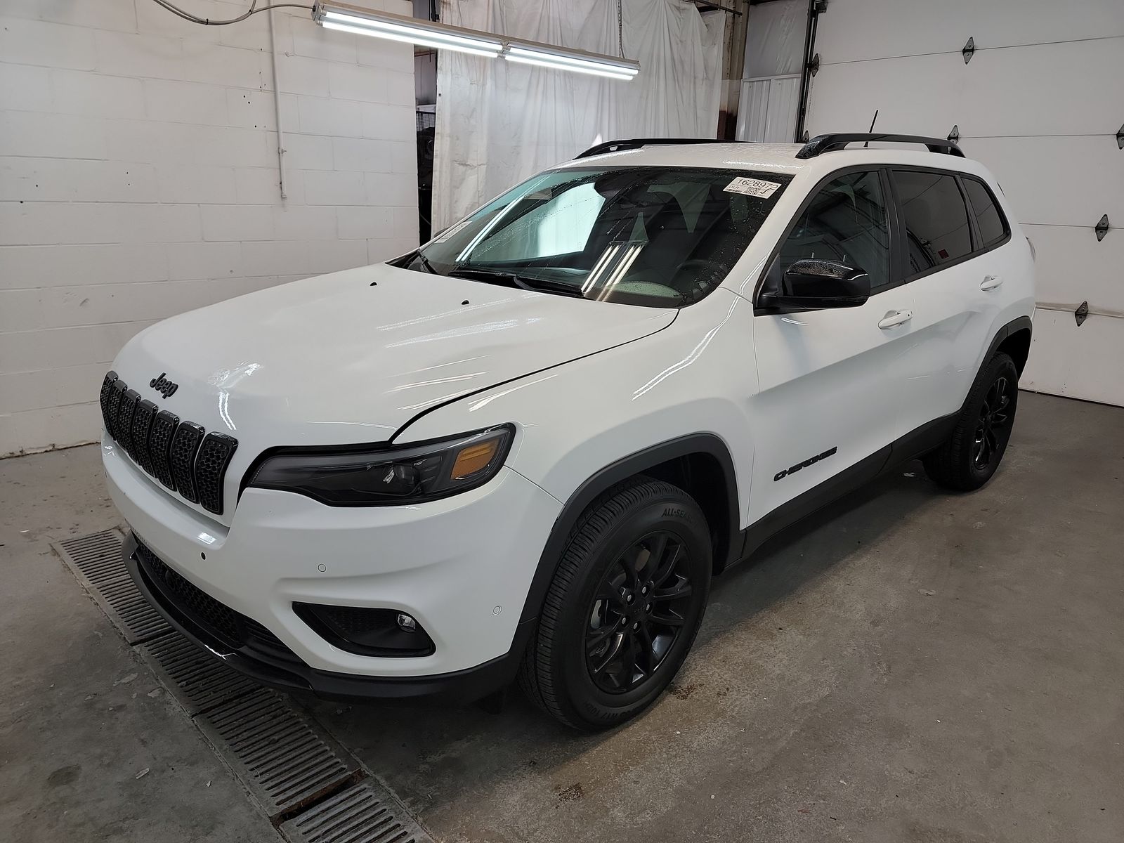 2023 Jeep Cherokee Altitude Lux