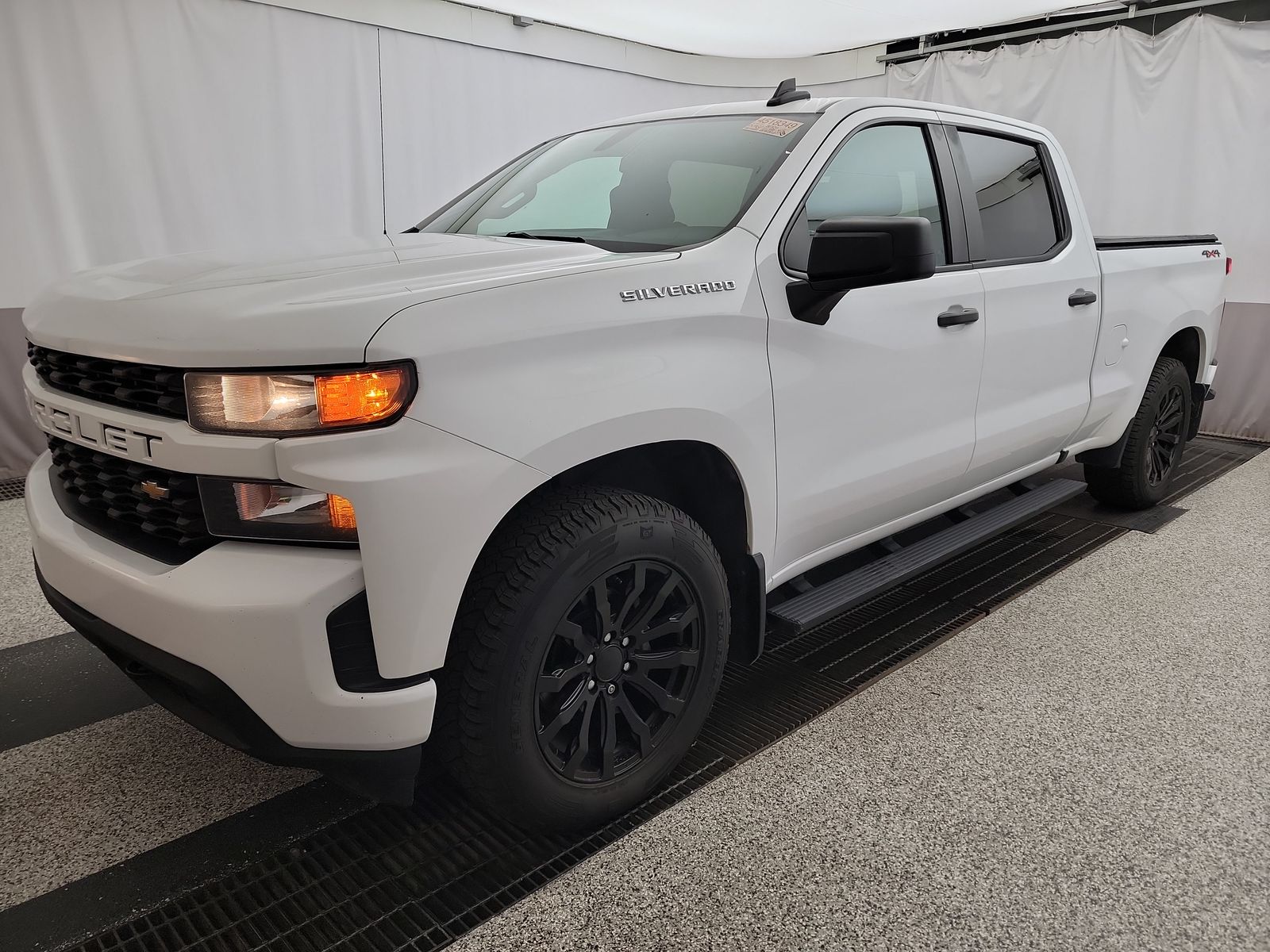2019 Chevrolet Silverado 1500 Custom AWD