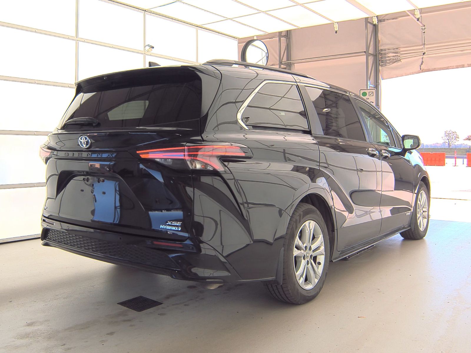2021 Toyota Sienna XSE AWD