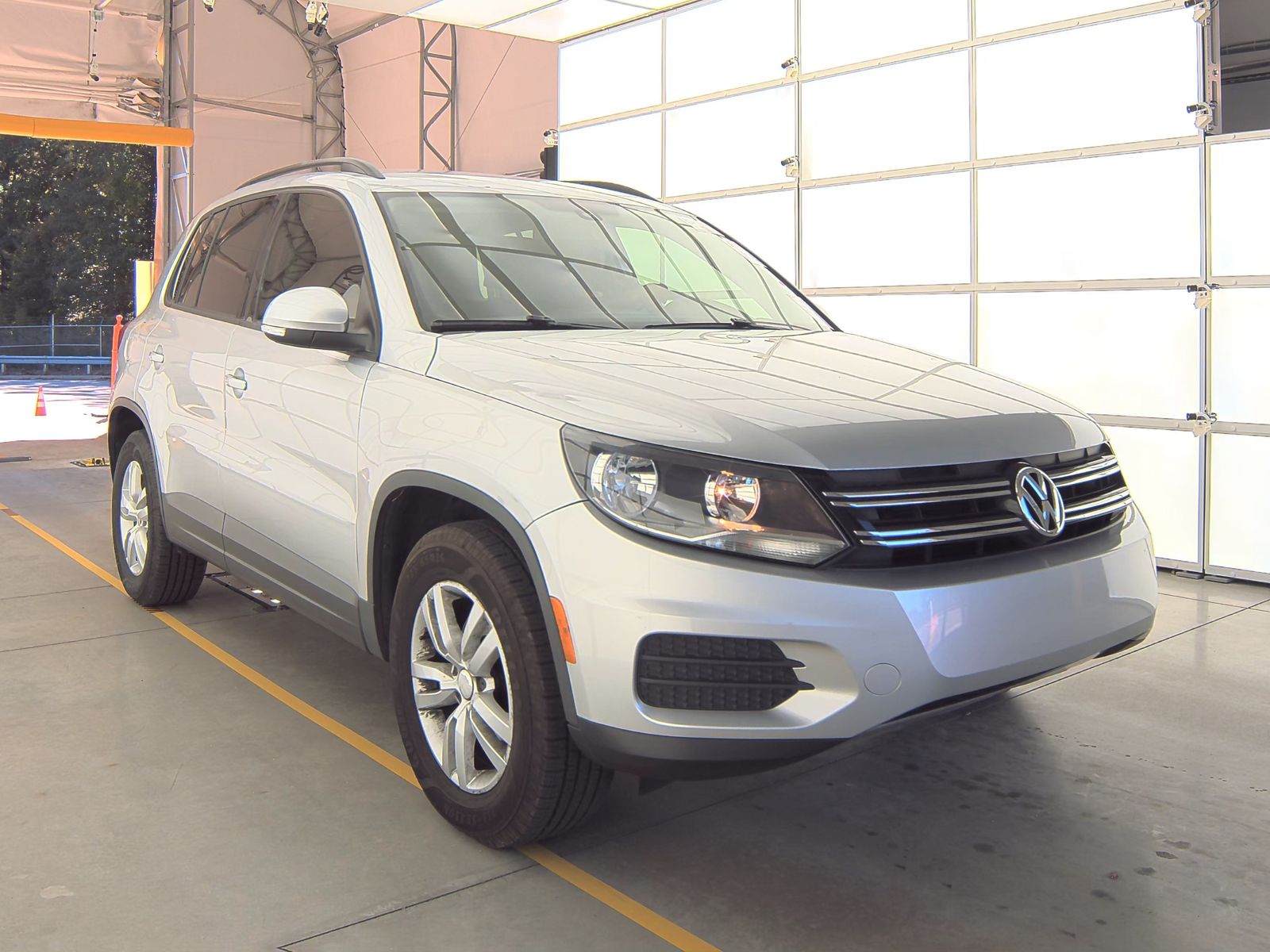 2016 Volkswagen Tiguan 2.0T S FWD