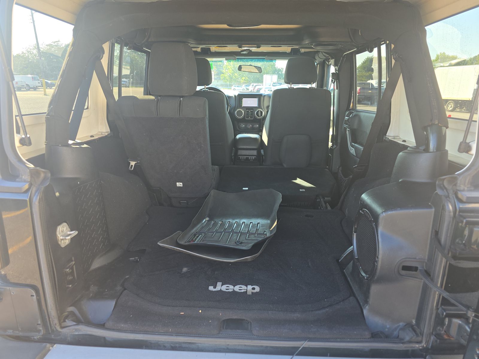 2012 Jeep Wrangler Unlimited Sahara AWD