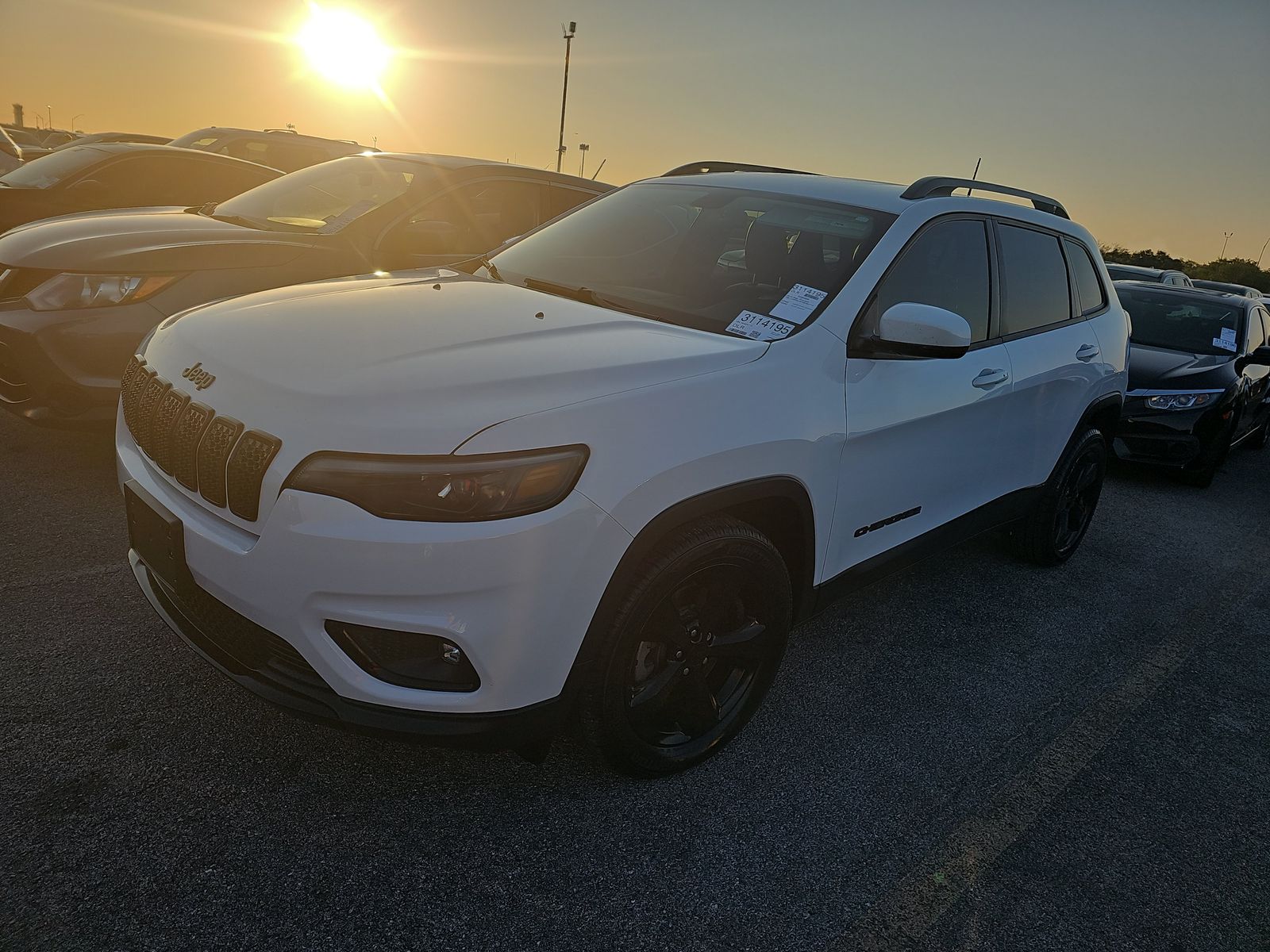 2019 Jeep Cherokee Latitude Altitude Edition FWD