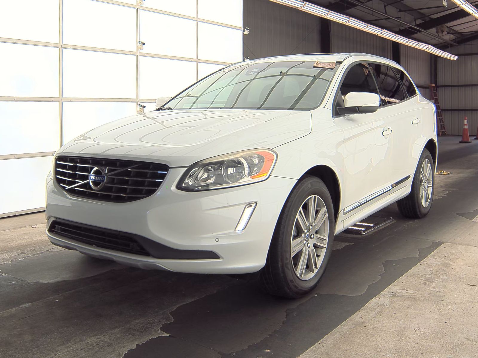 2017 Volvo XC60 T5 Inscription FWD