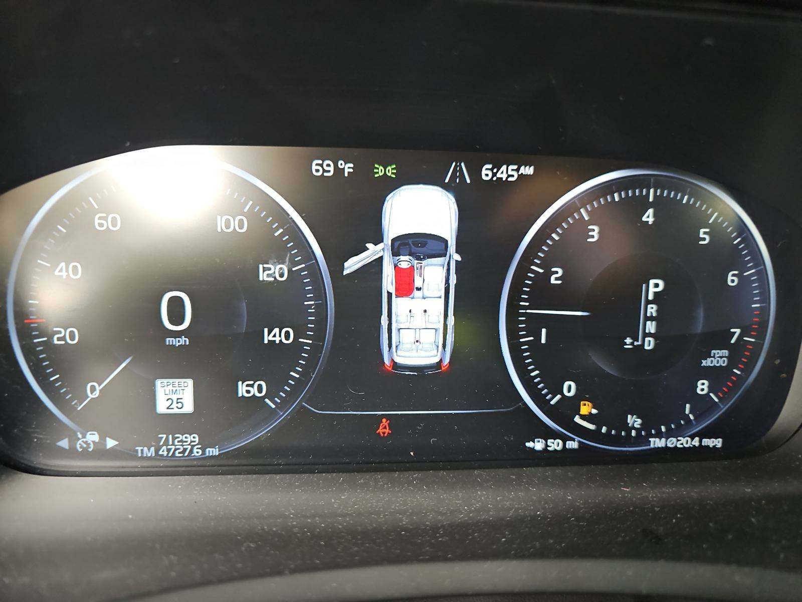 2020 Volvo XC90 T5 Momentum AWD