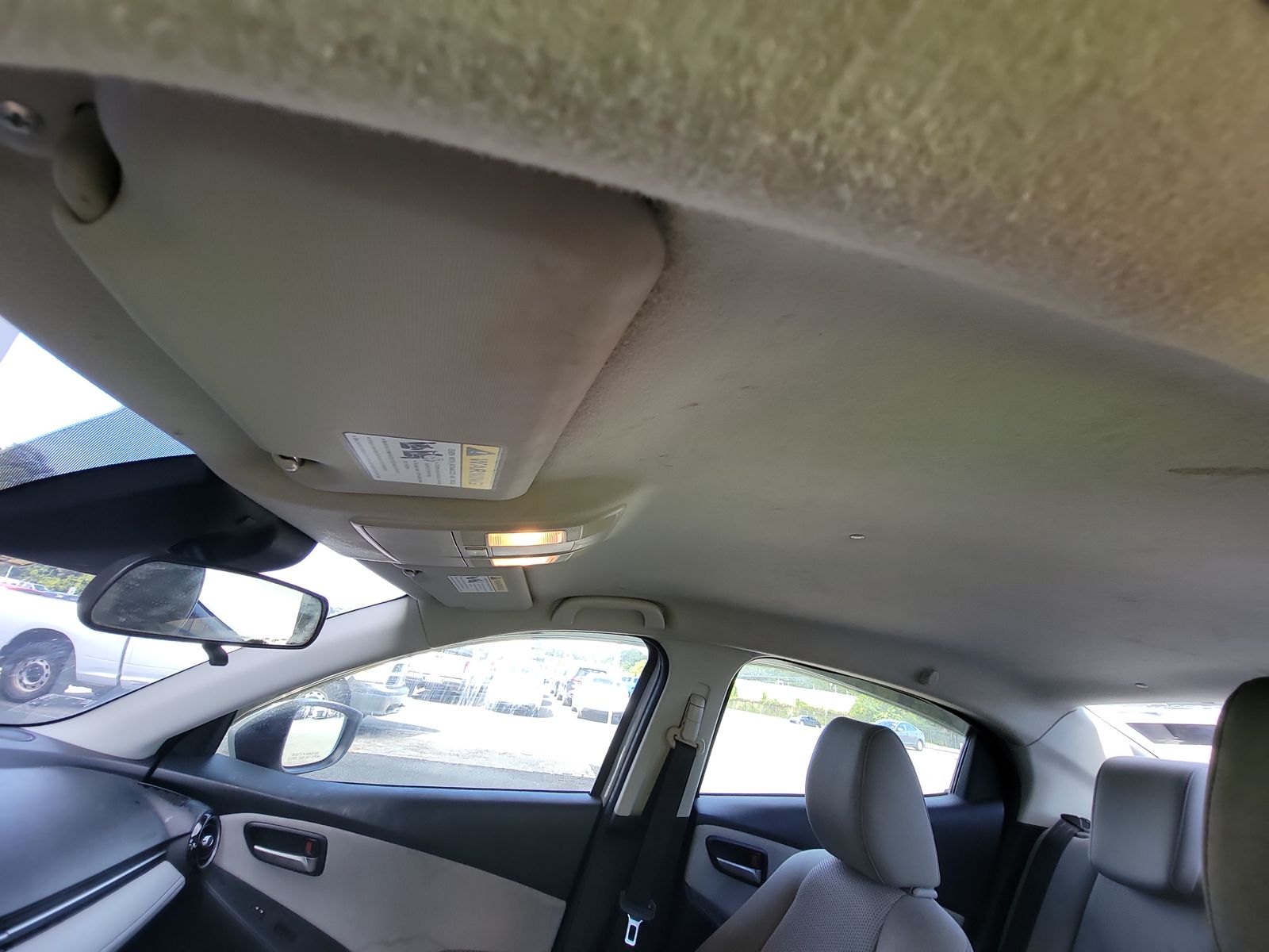 2020 Toyota Yaris L FWD