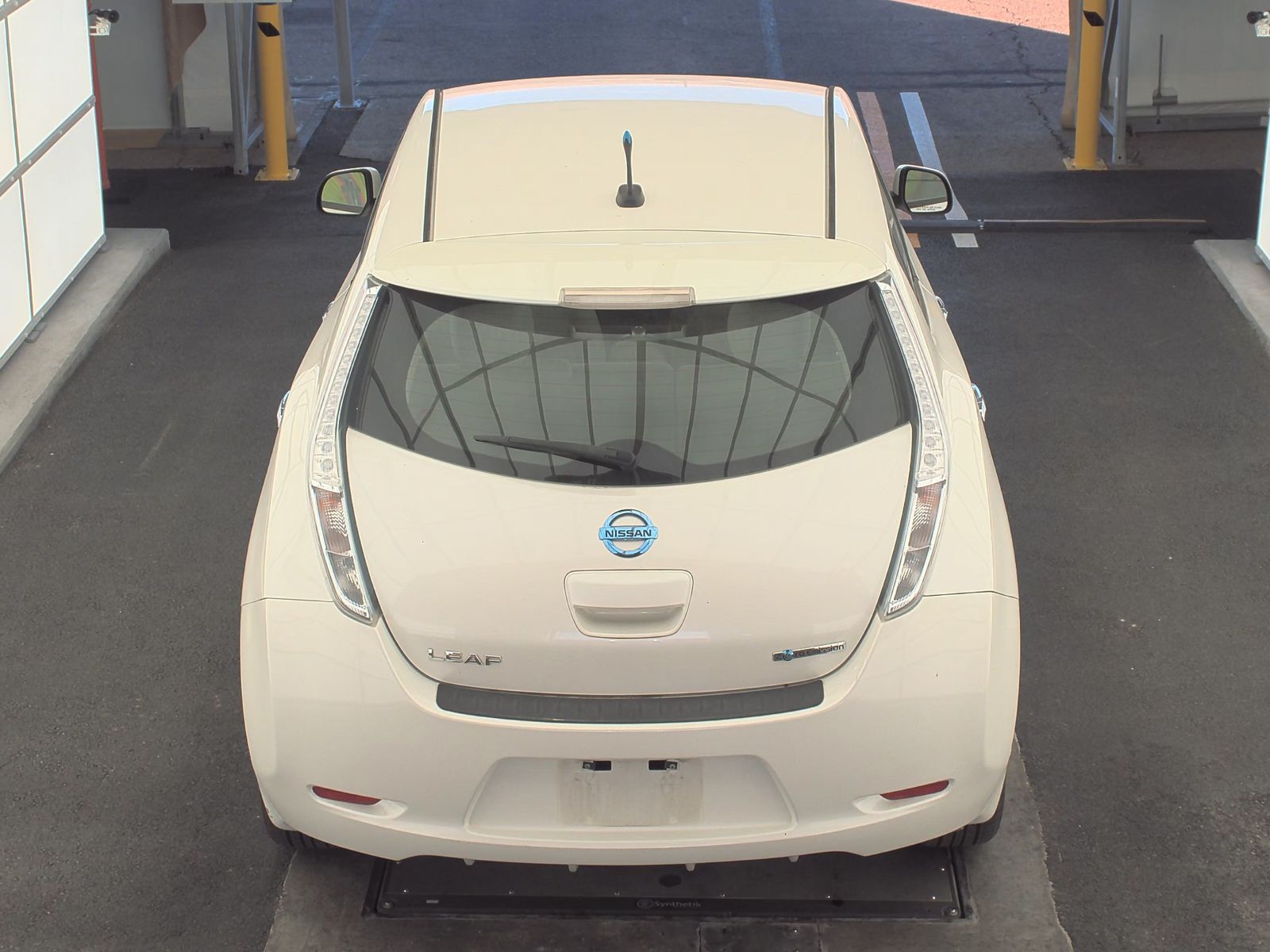 2013 Nissan LEAF SV FWD