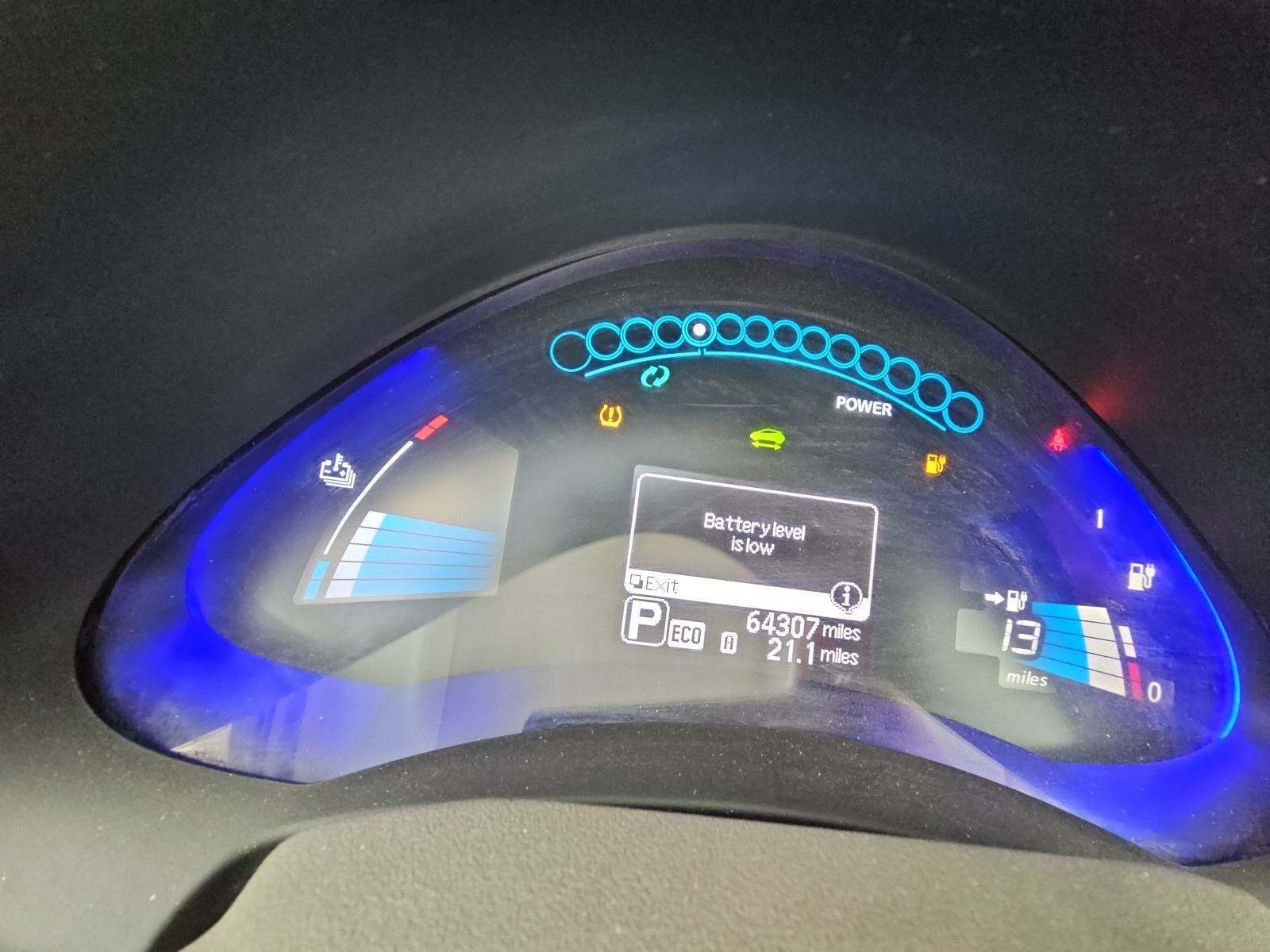 2013 Nissan LEAF SV FWD