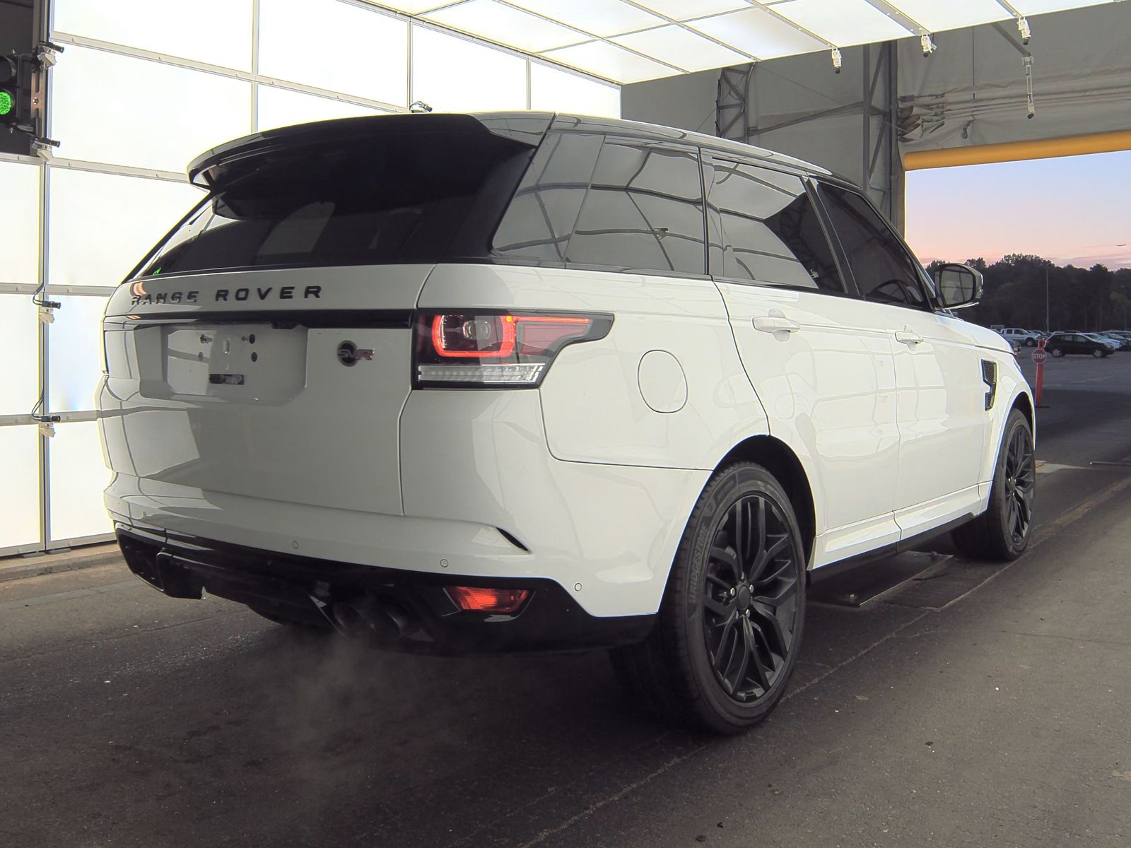 2016 Land Rover Range Rover Sport SVR AWD