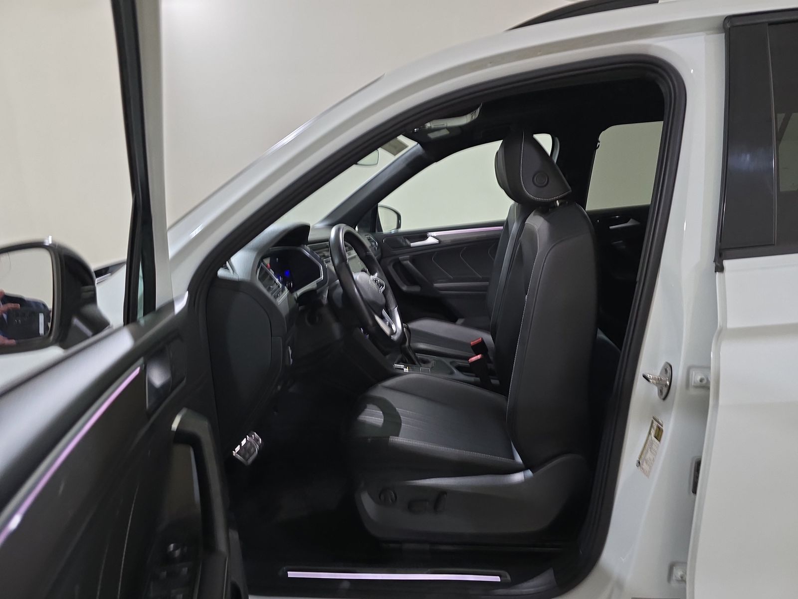 2023 Volkswagen Tiguan 2.0T SE R-Line Black FWD