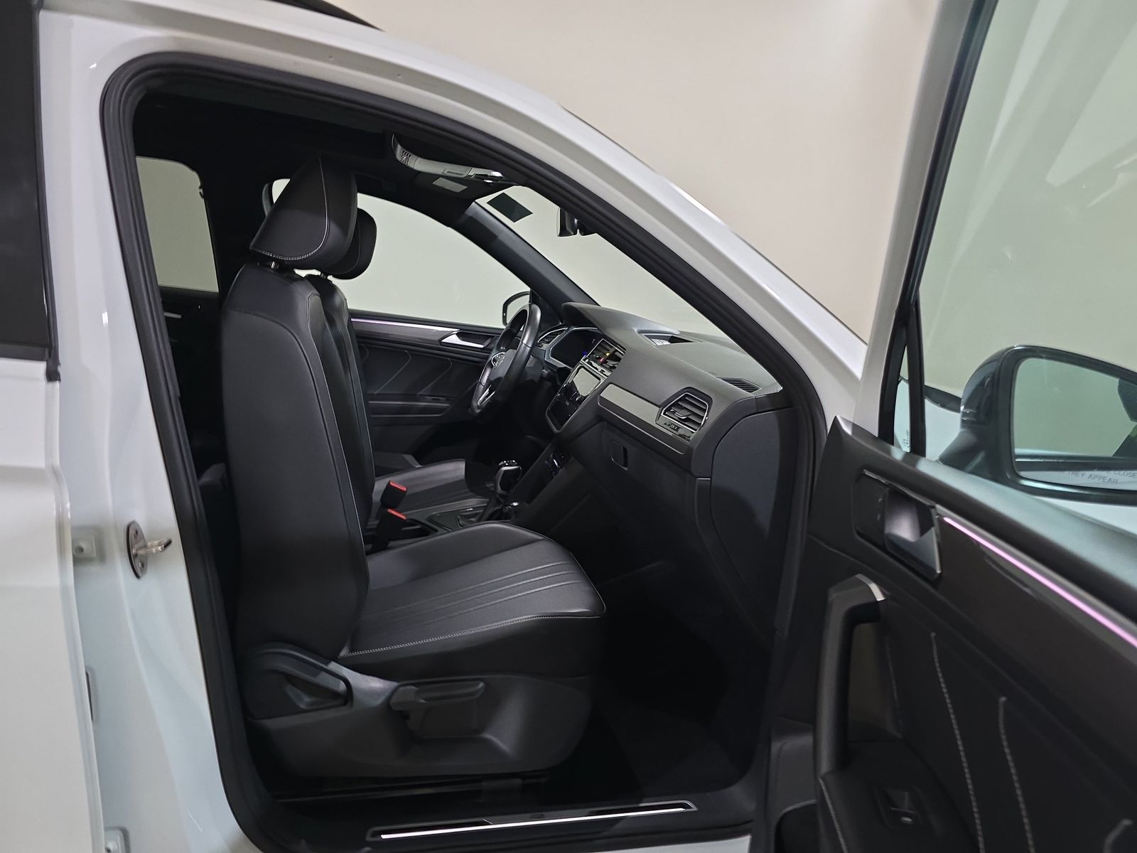 2023 Volkswagen Tiguan 2.0T SE R-Line Black FWD