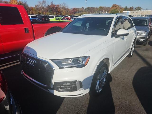 2022 Audi Q7 Premium Plus 45 TFSI