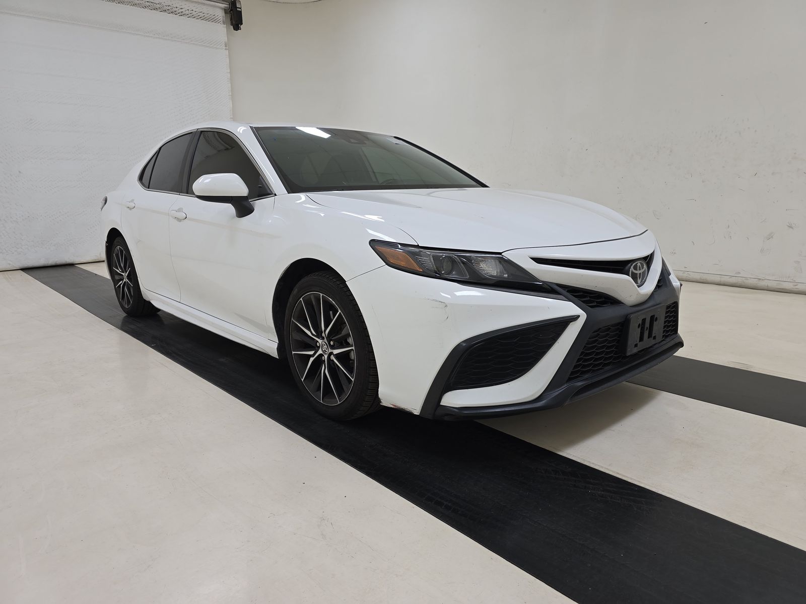 2021 Toyota Camry SE FWD