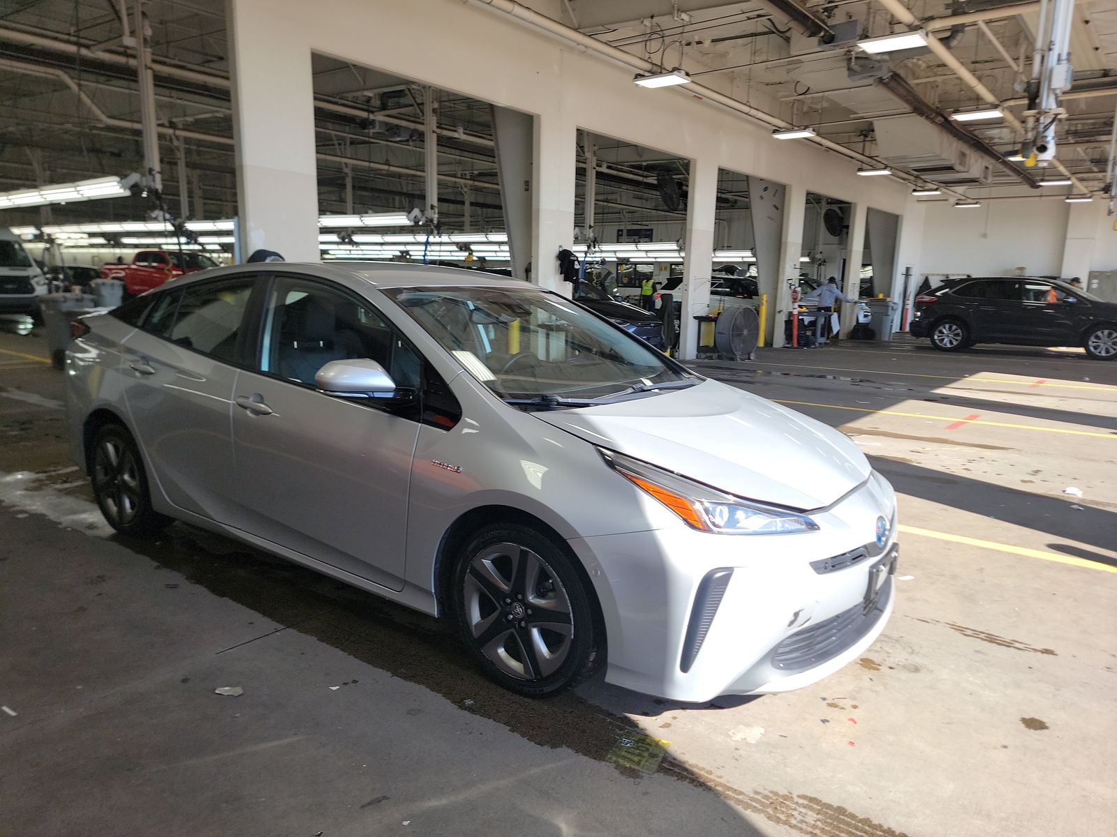 2020 Toyota Prius XLE FWD