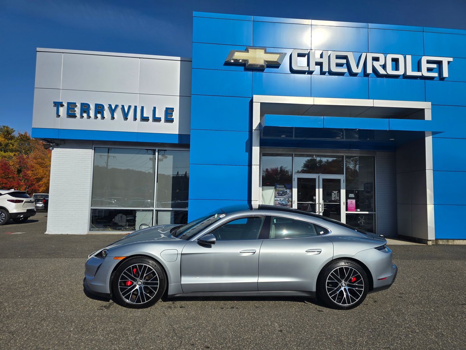 2021 Porsche Taycan 4S Sedan