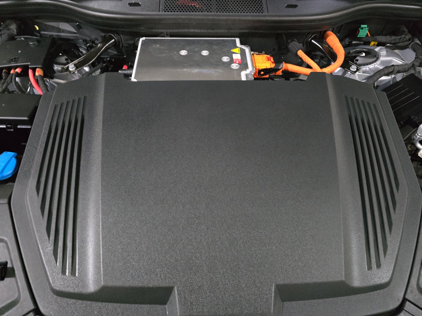 2022 Audi e-tron Premium AWD