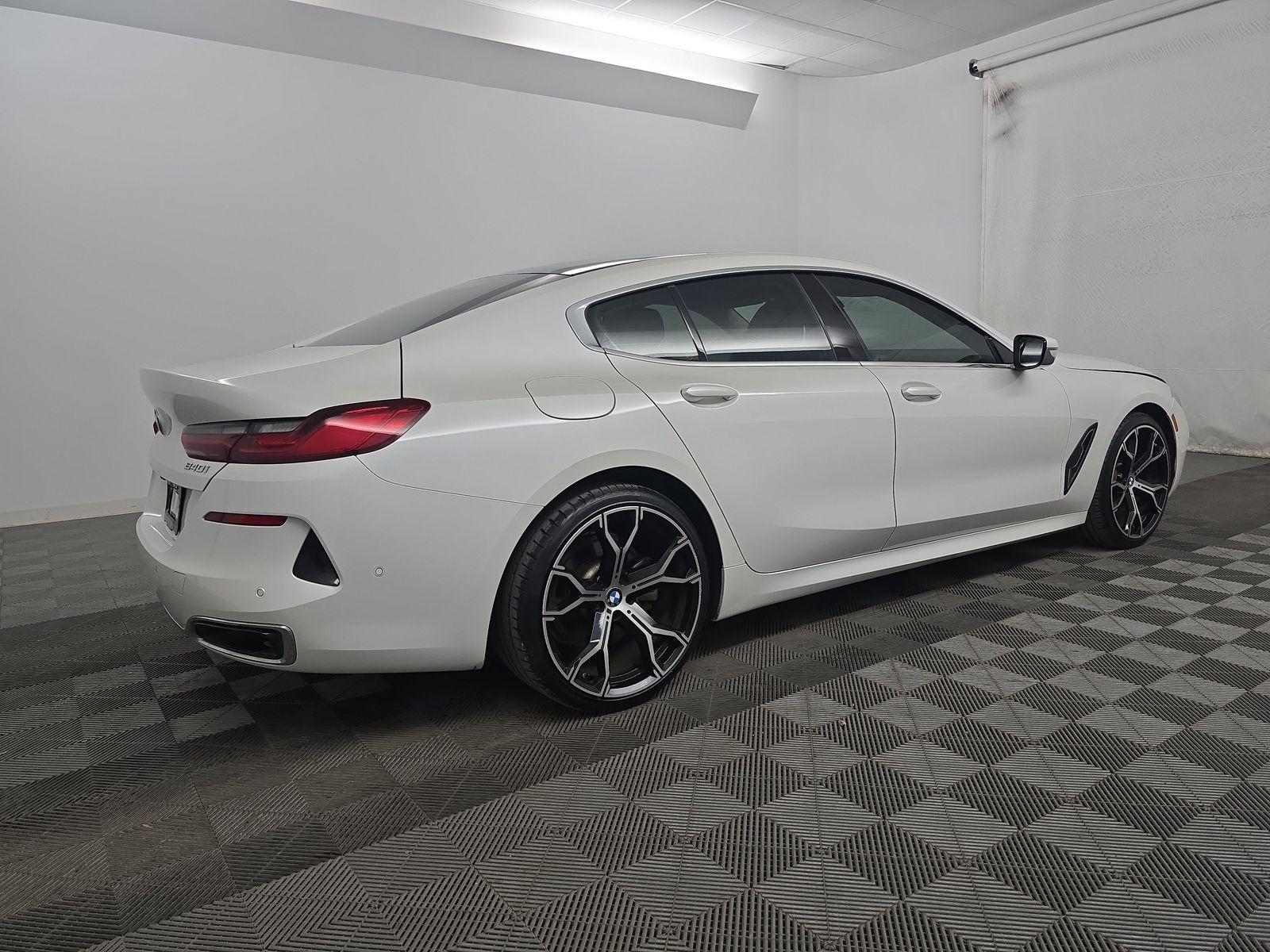 2020 BMW 8 Series 840i RWD