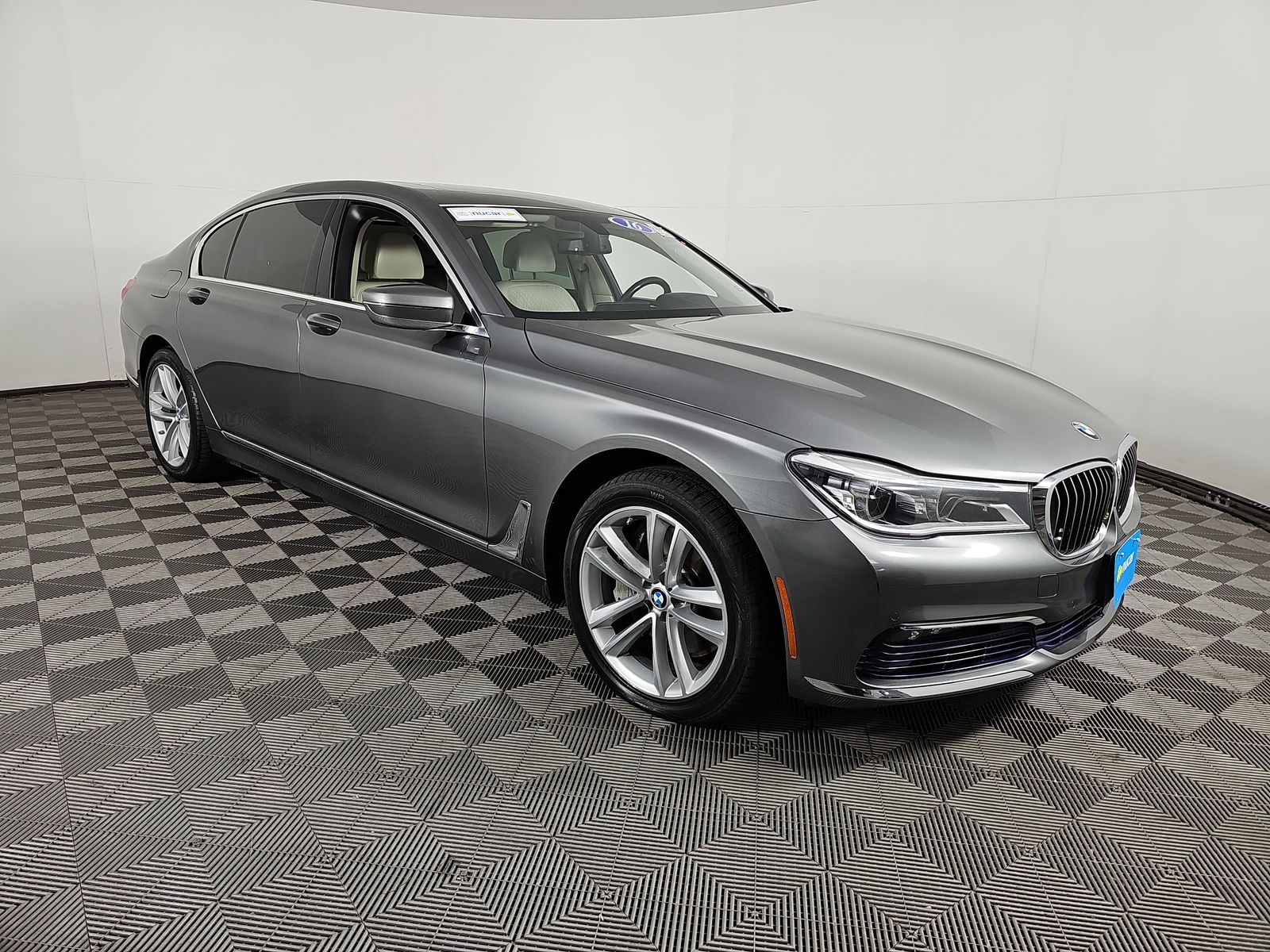 2016 BMW 7 Series 750i xDrive AWD