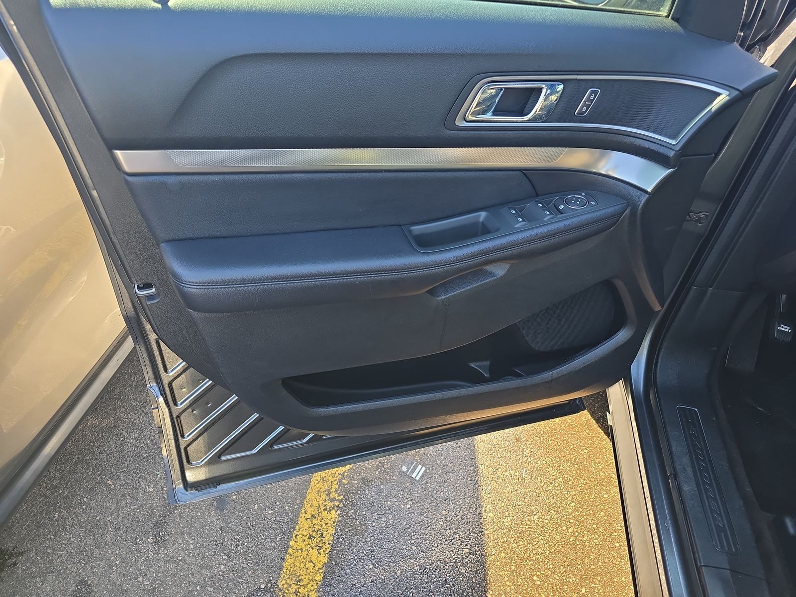 2018 Ford Explorer XLT AWD