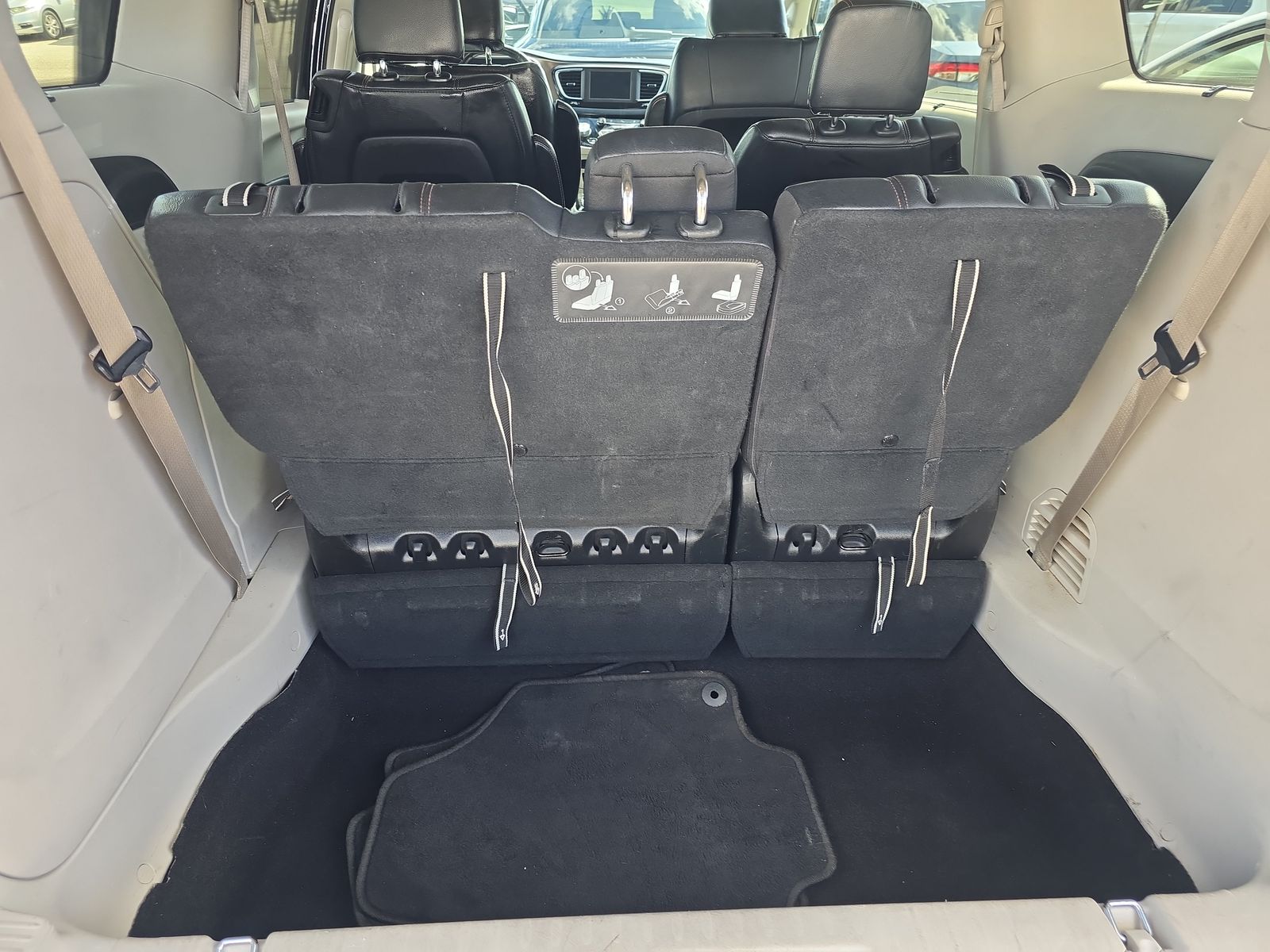 2019 Chrysler Pacifica Touring L FWD