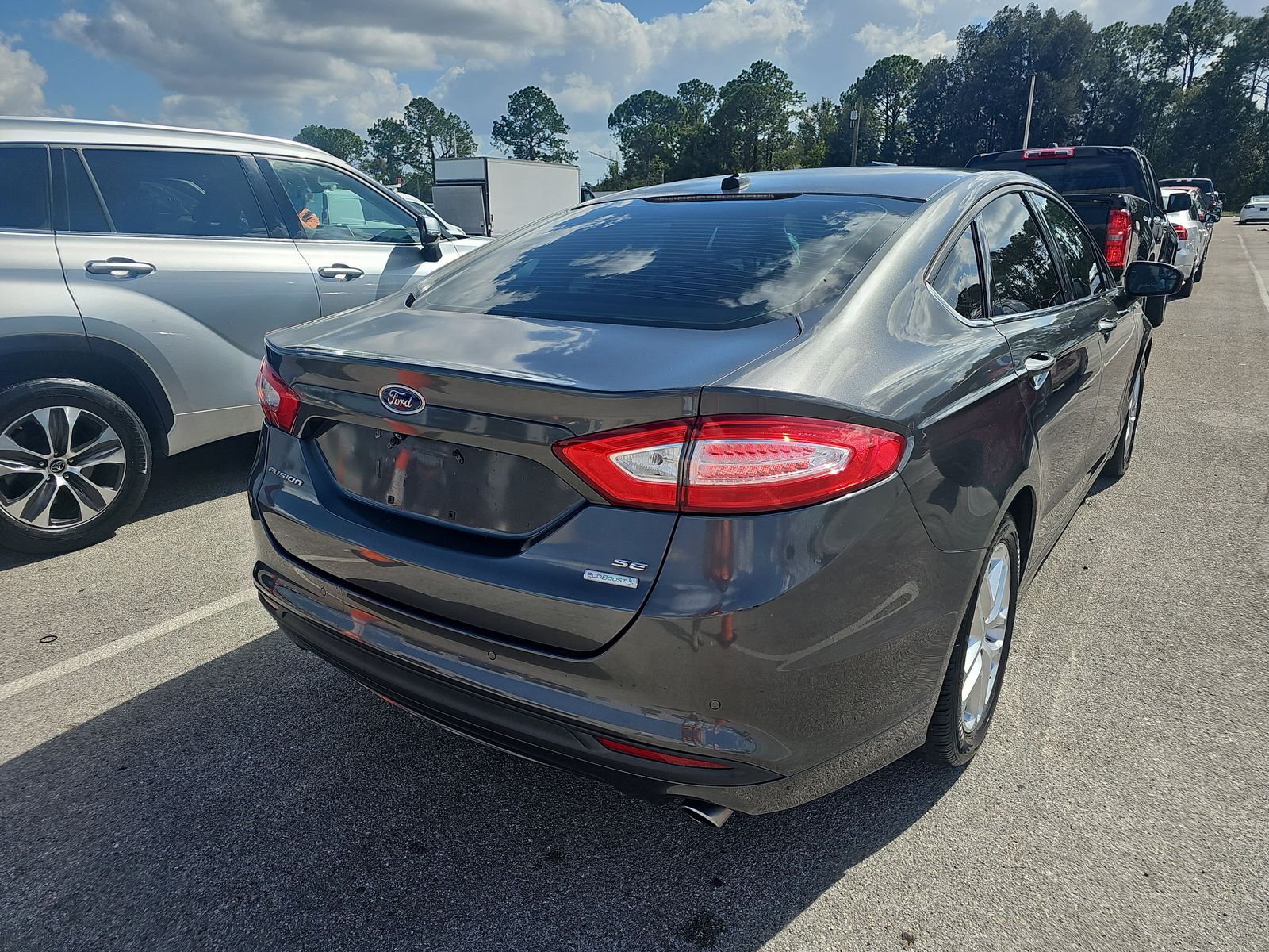 2015 Ford Fusion SE FWD