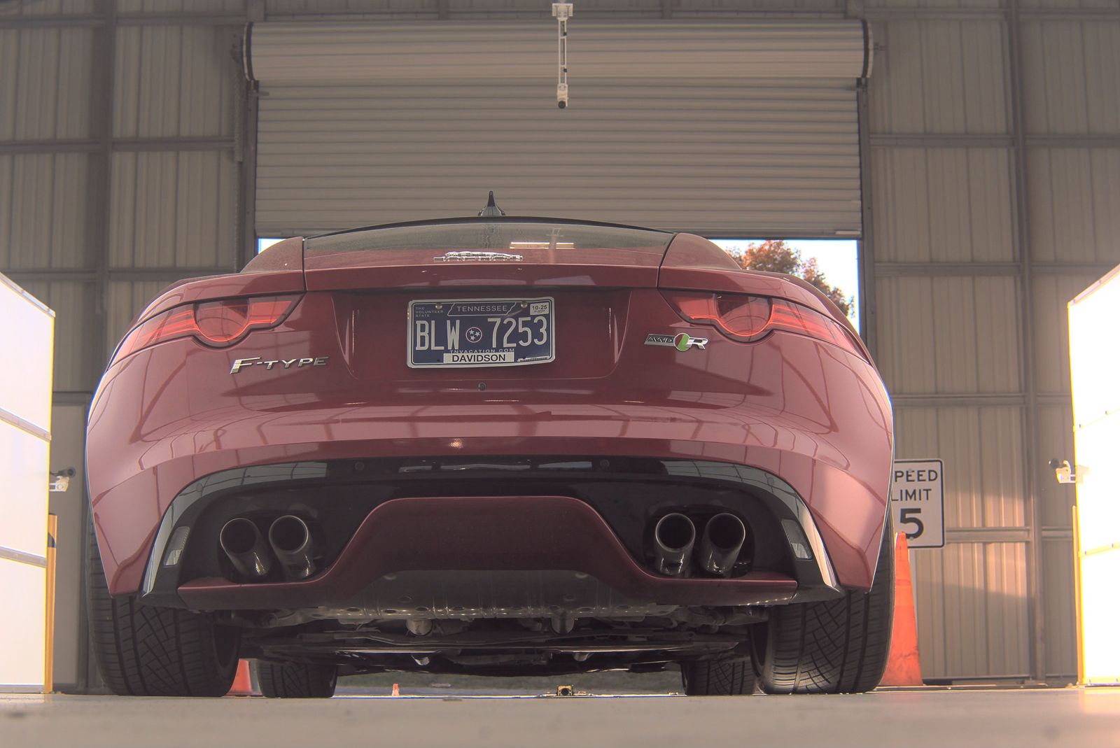 2016 Jaguar F-TYPE R AWD