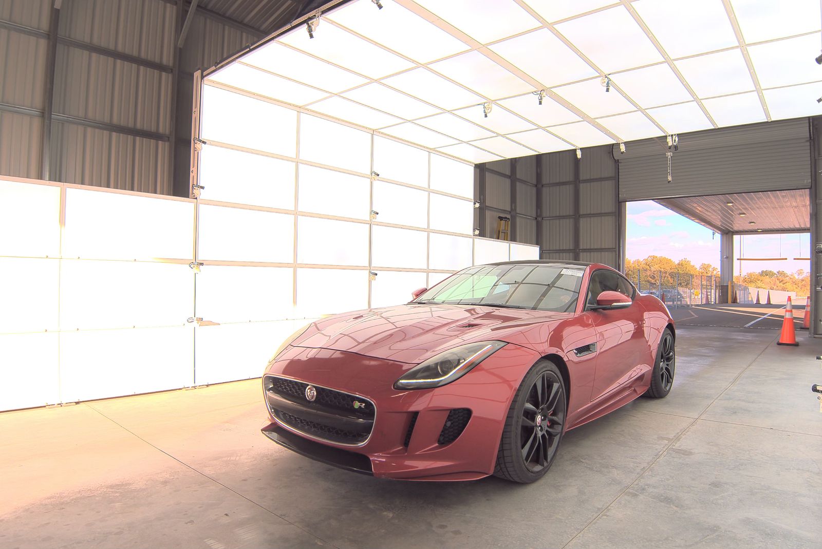 2016 Jaguar F-TYPE R AWD