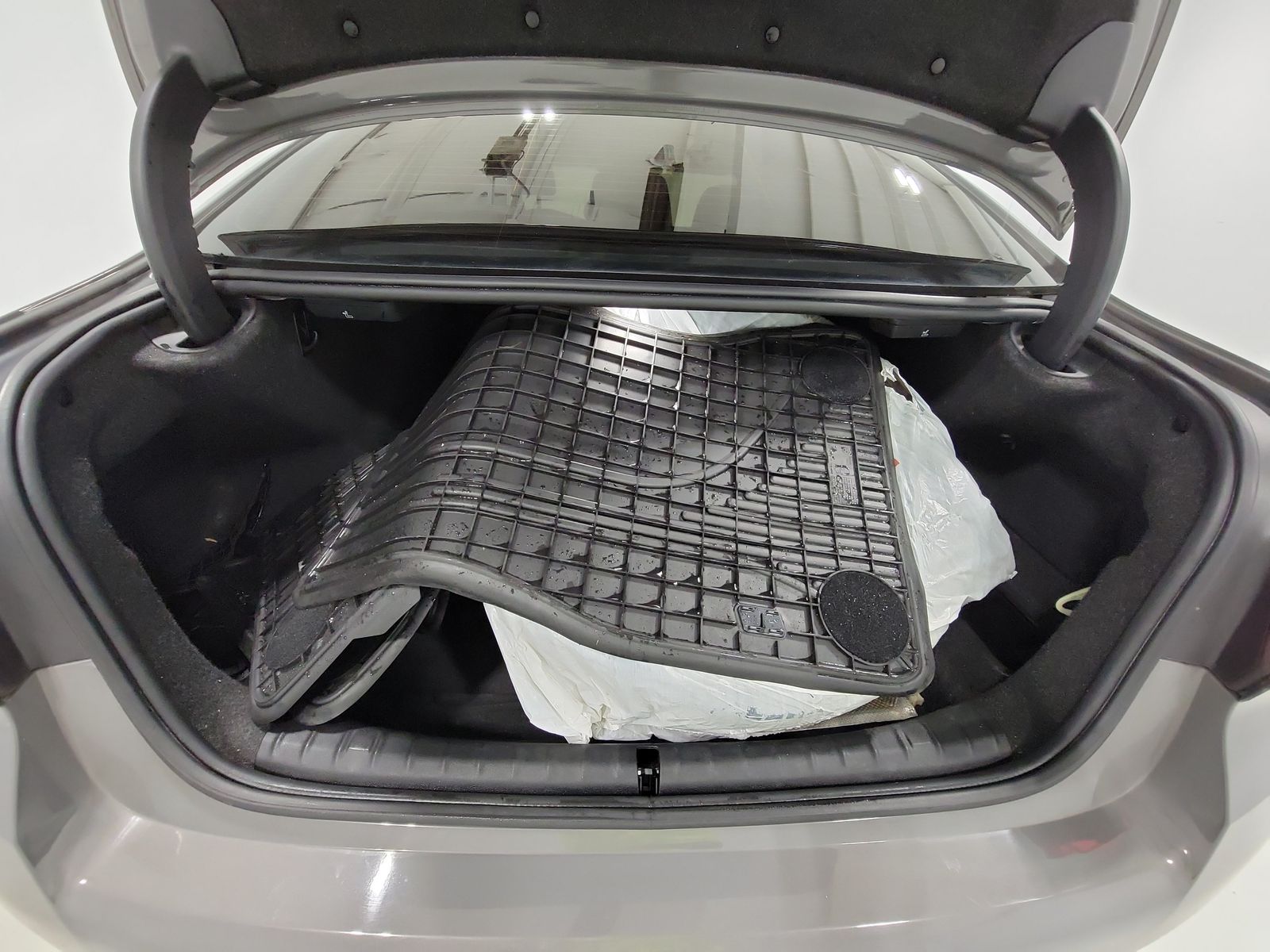 2022 BMW 5 Series M550i xDrive AWD