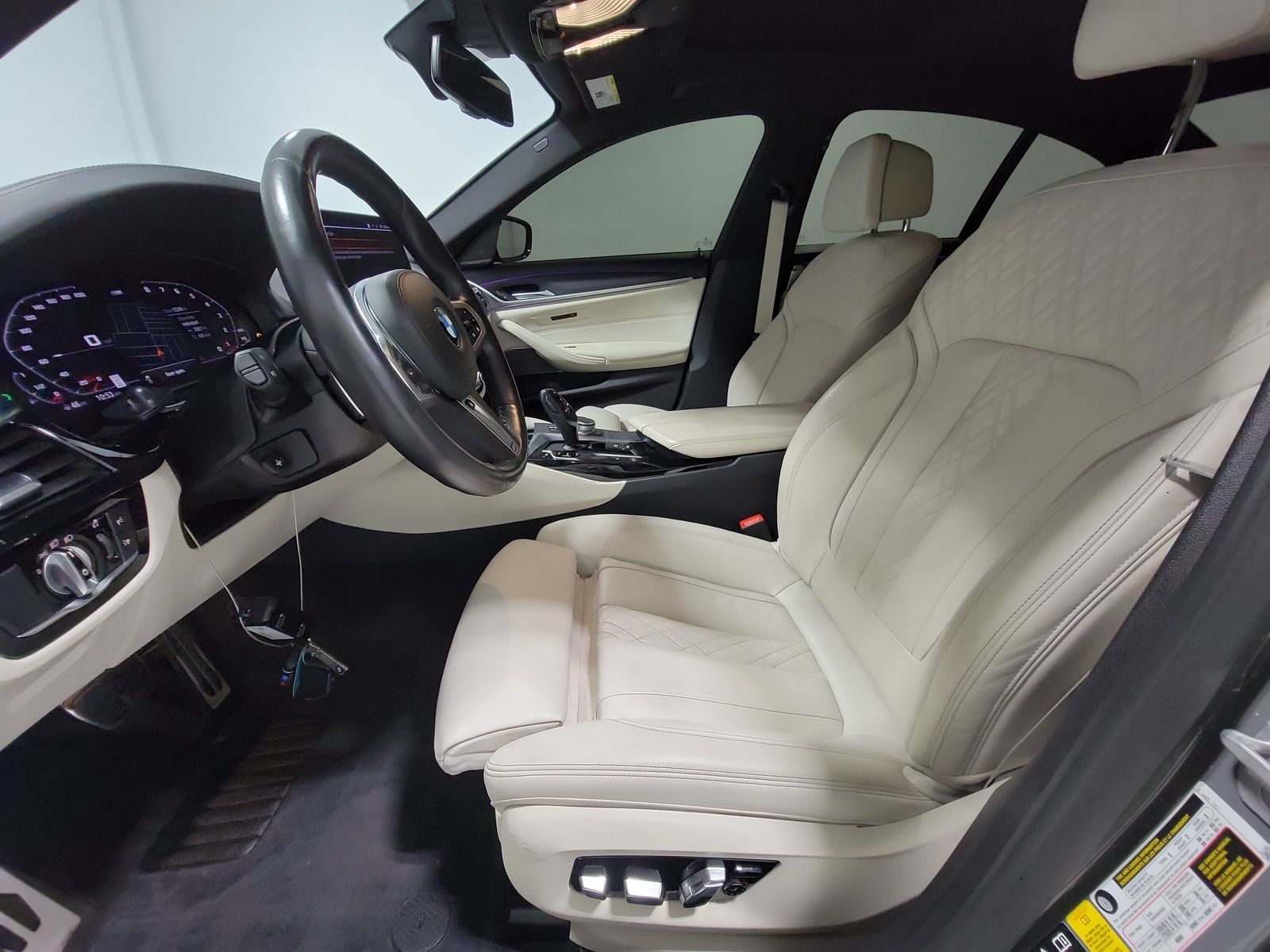 2022 BMW 5 Series M550i xDrive AWD